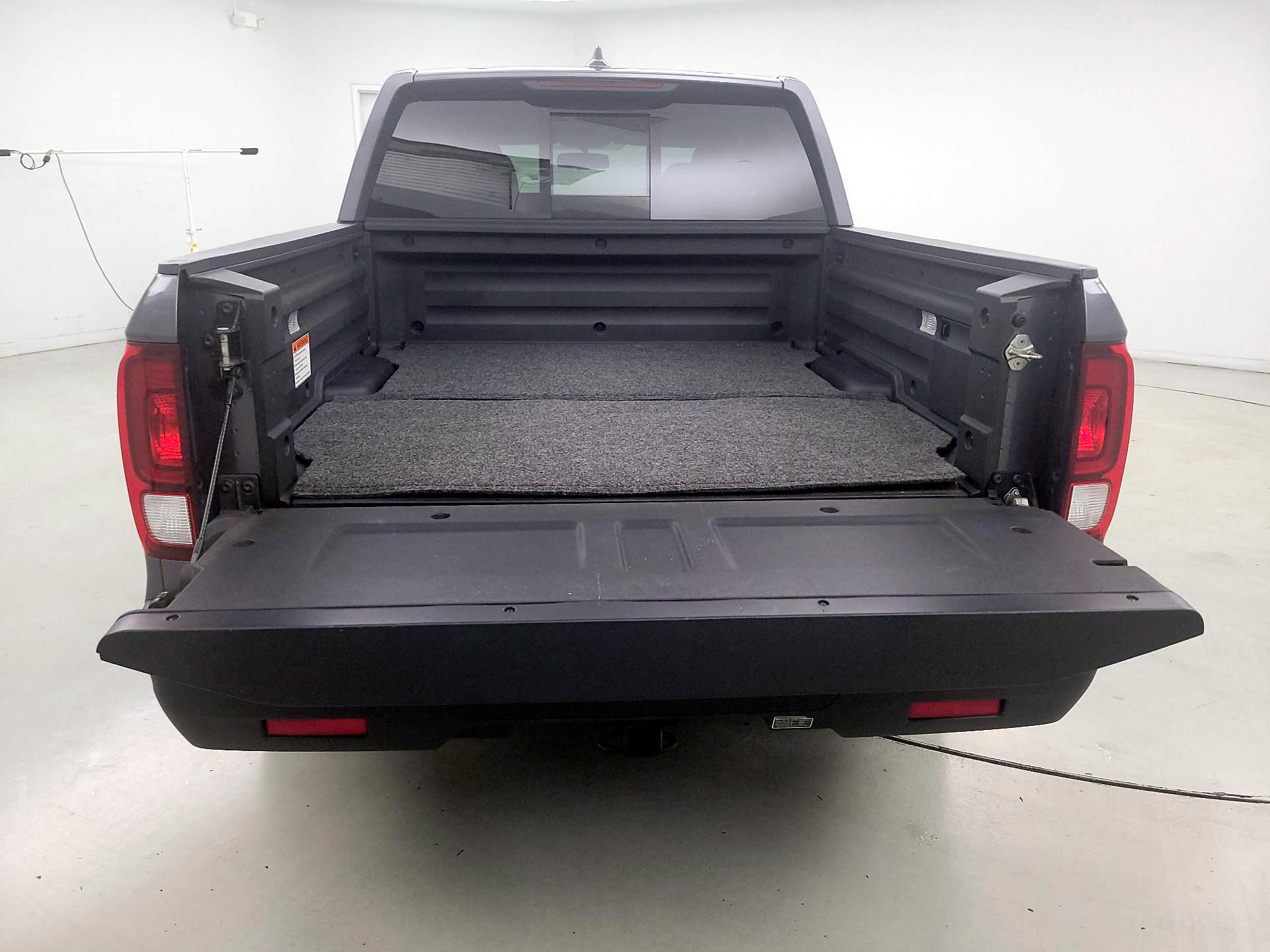 Thumbnail: 2019 Honda Ridgeline - 20