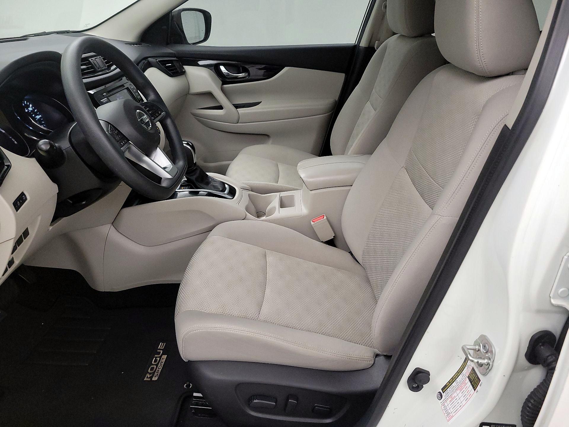 Thumbnail: 2019 Nissan Rogue Sport - 9