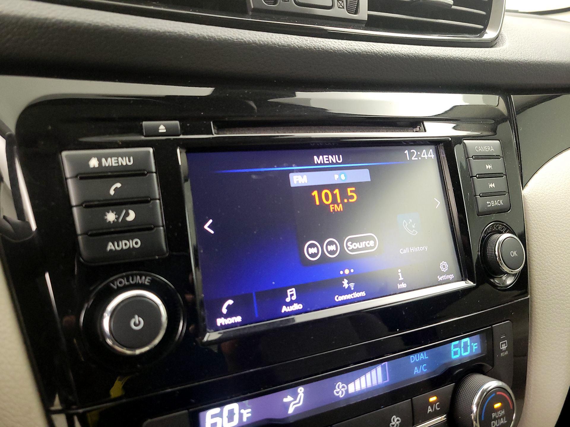 Thumbnail: 2019 Nissan Rogue Sport - 13