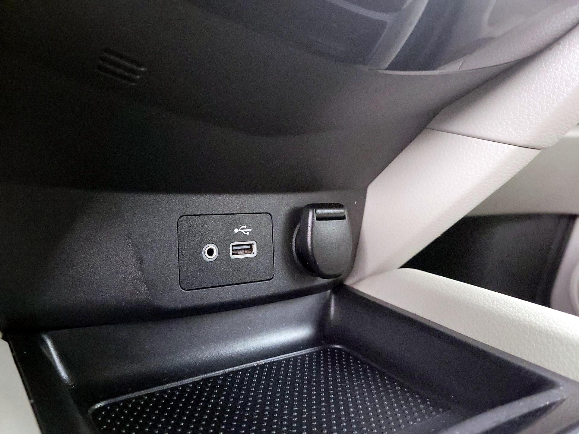 Thumbnail: 2019 Nissan Rogue Sport - 16