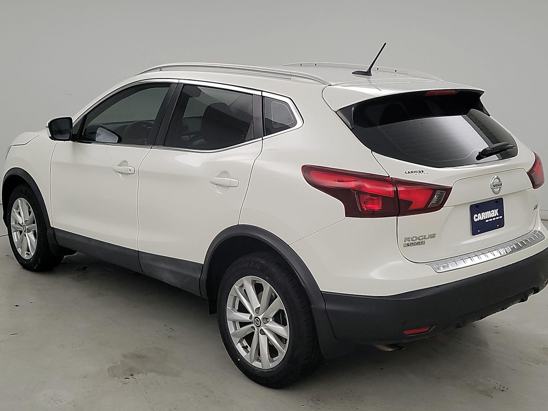 Thumbnail: 2019 Nissan Rogue Sport - 7