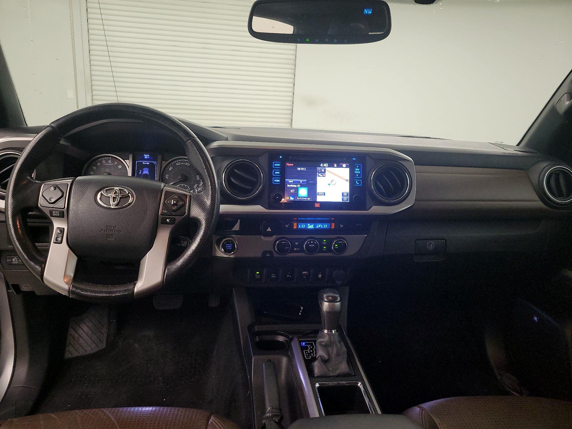 Thumbnail: 2016 Toyota Tacoma - 9