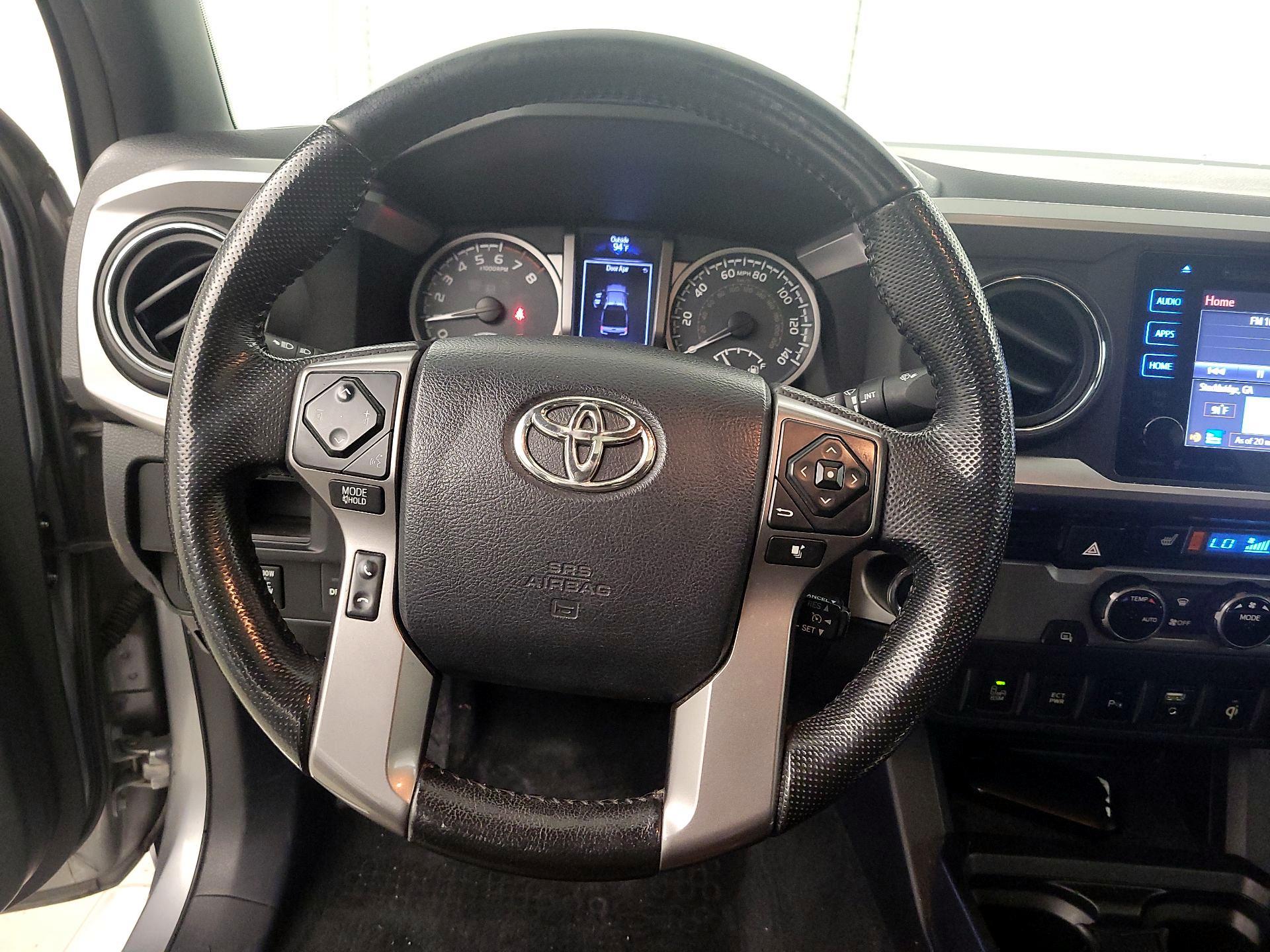 Thumbnail: 2016 Toyota Tacoma - 10