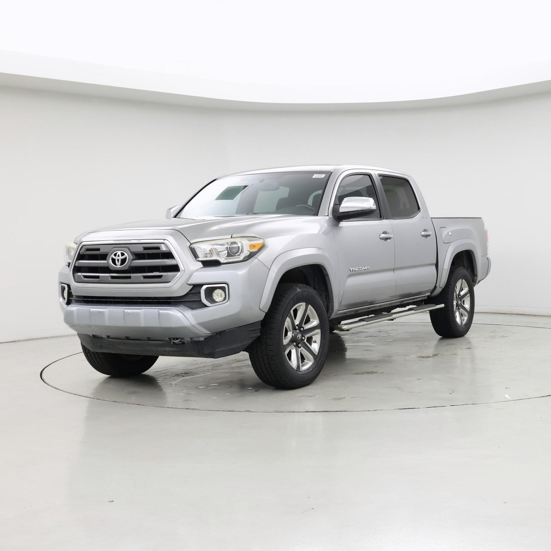 Thumbnail: 2016 Toyota Tacoma - 4