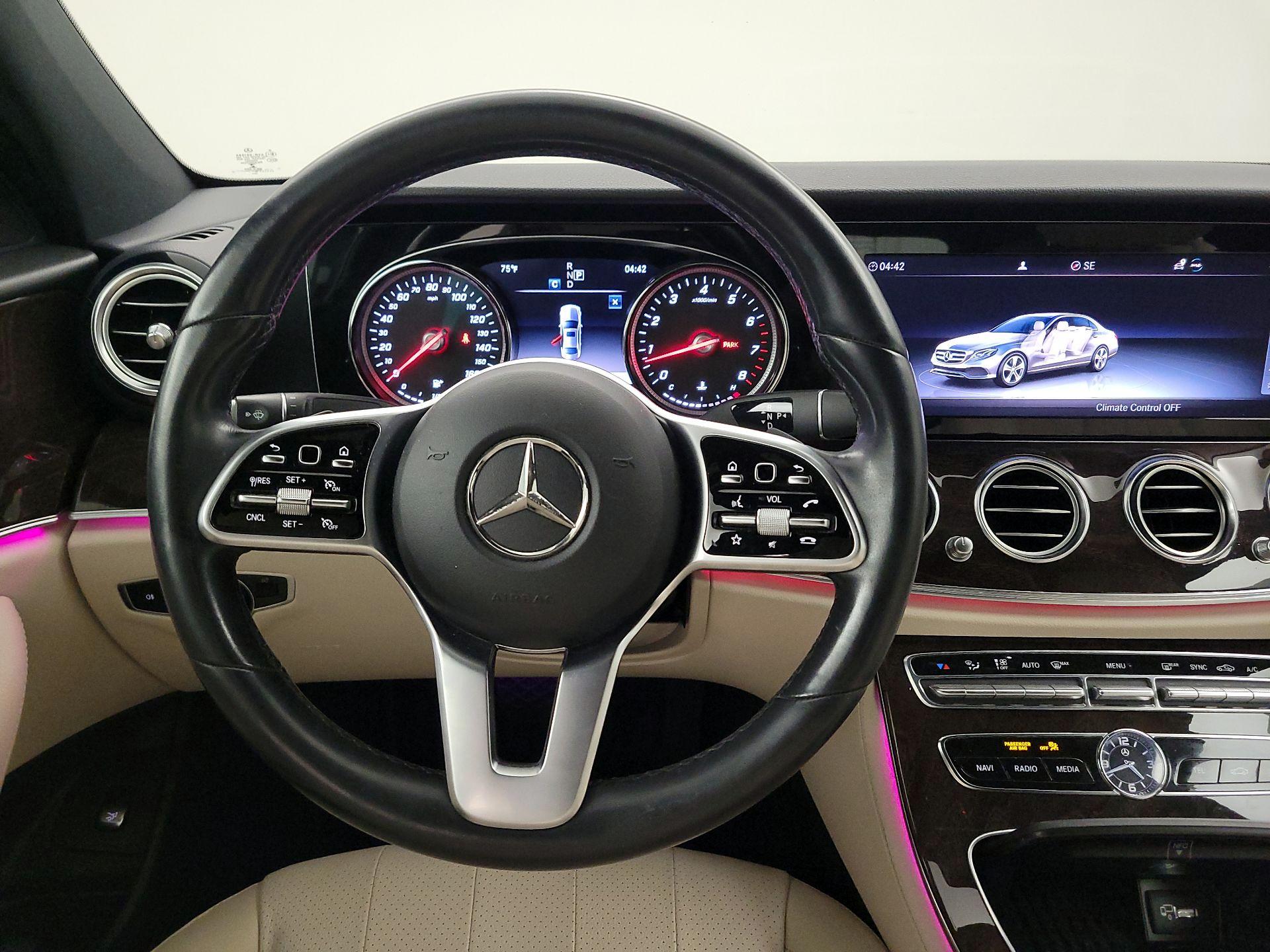 Thumbnail: 2019 Mercedes-Benz E-Class - 10