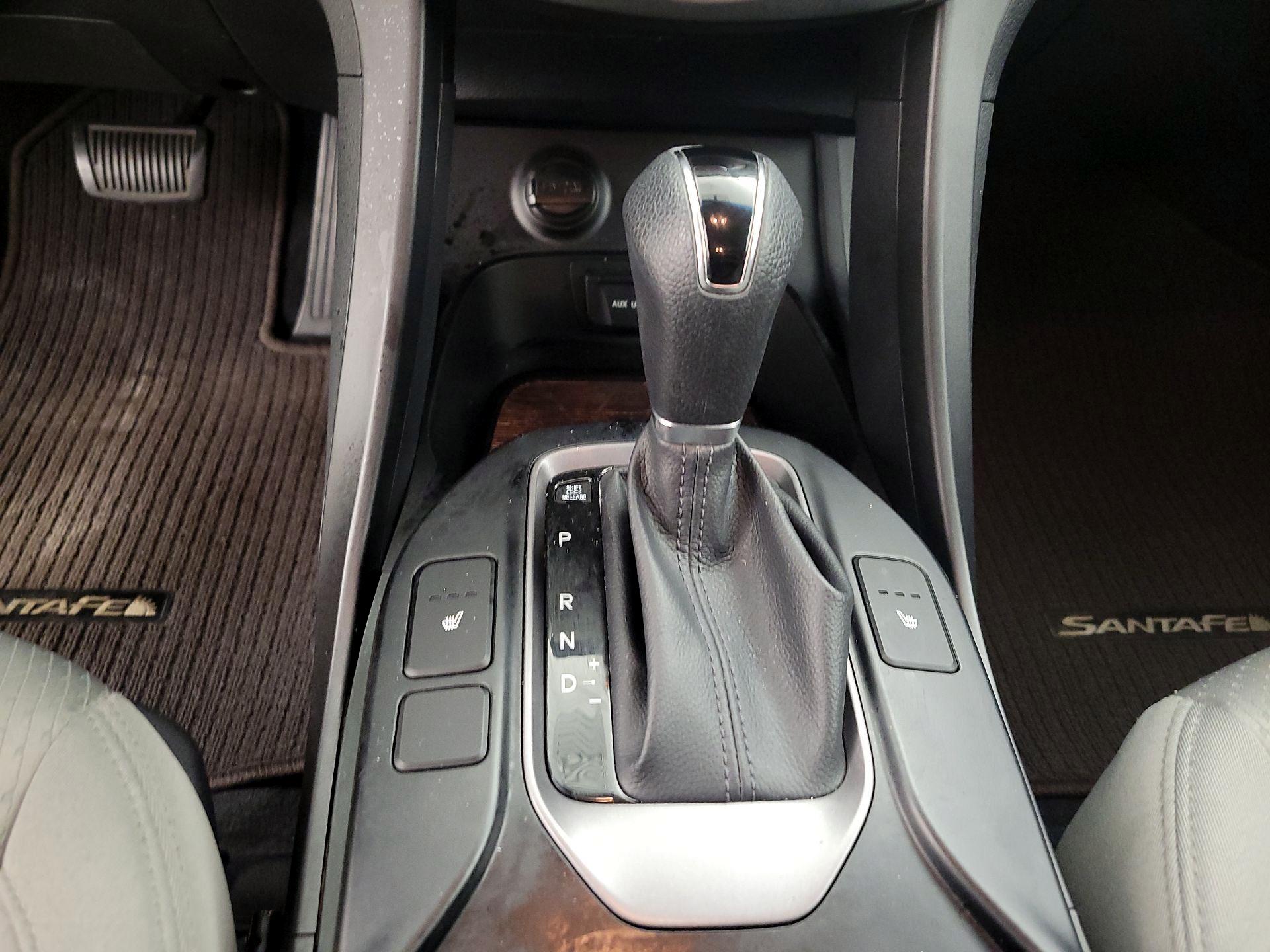 Thumbnail: 2015 Hyundai Santa Fe - 15