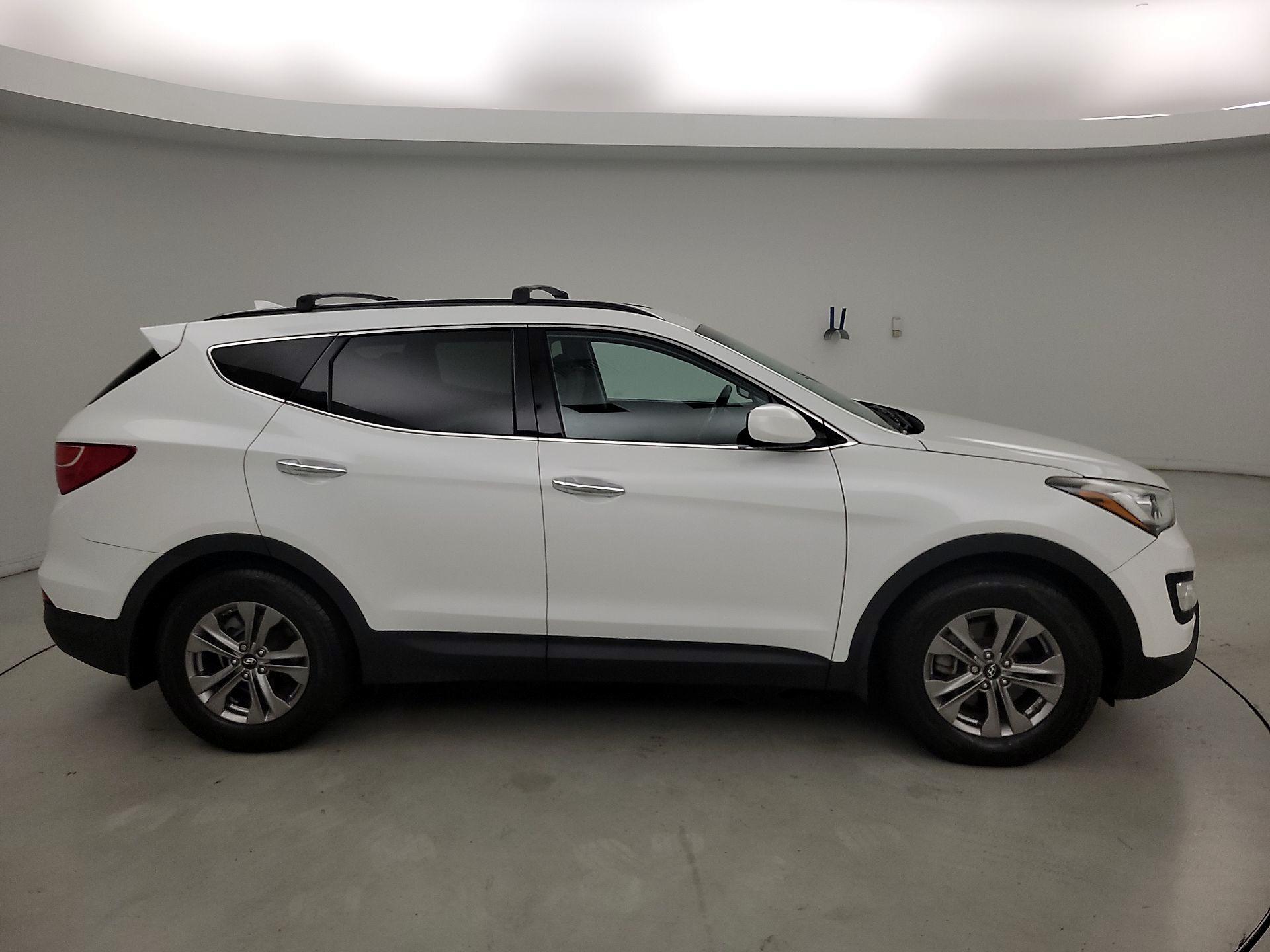 Thumbnail: 2015 Hyundai Santa Fe - 4