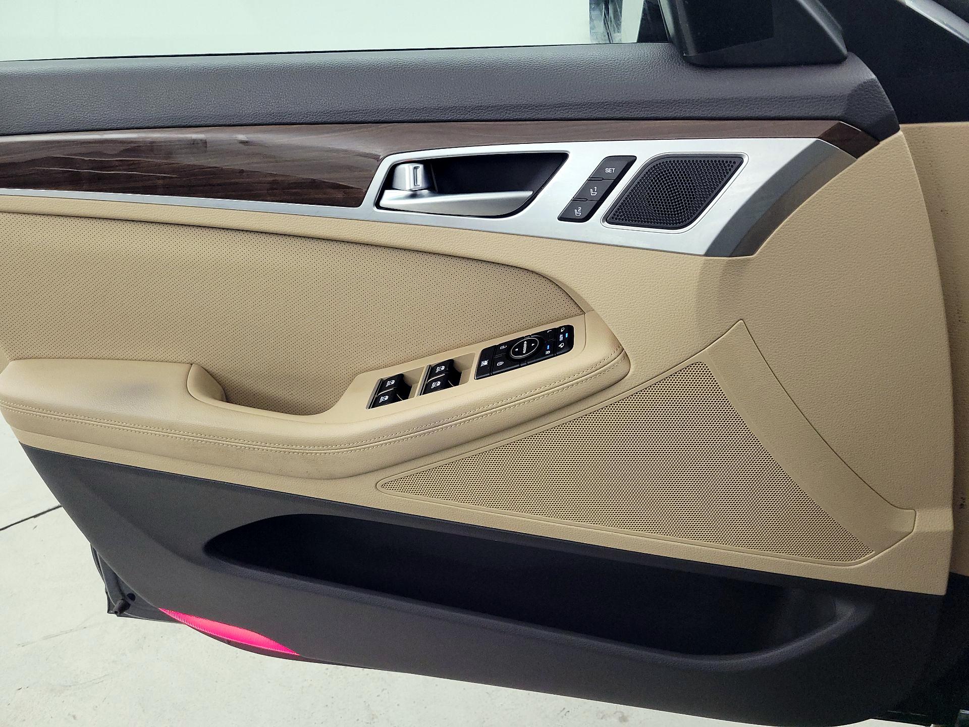Thumbnail: 2019 Genesis G80 - 10