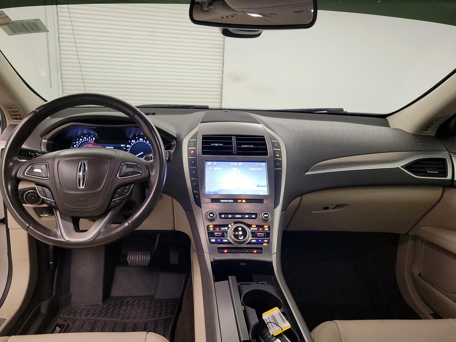 Thumbnail: 2020 Lincoln MKZ - 9