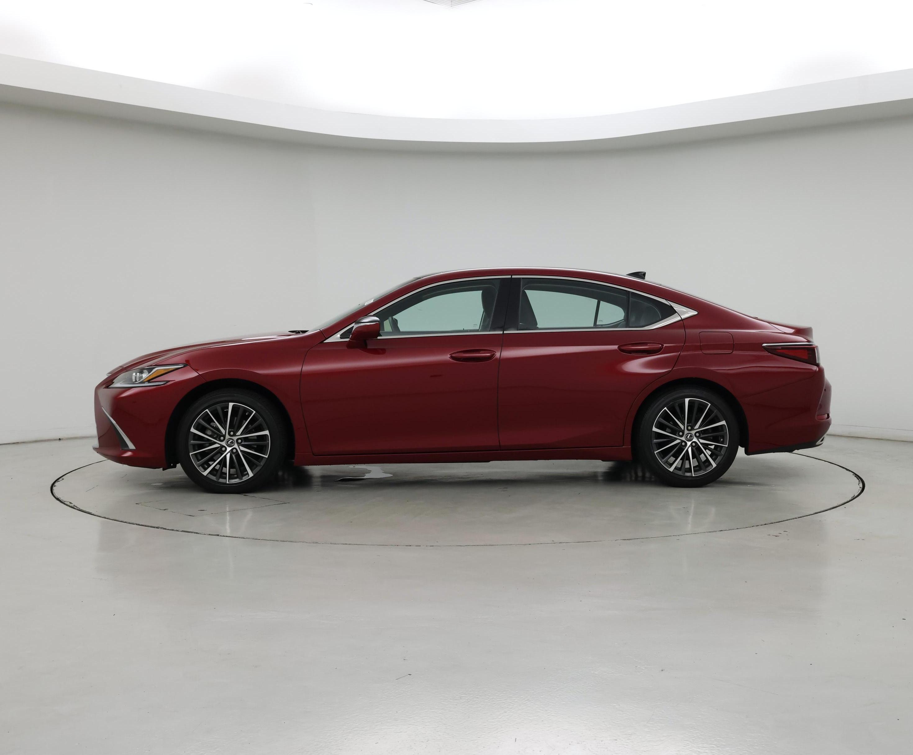 Thumbnail: 2022 Lexus ES - 3