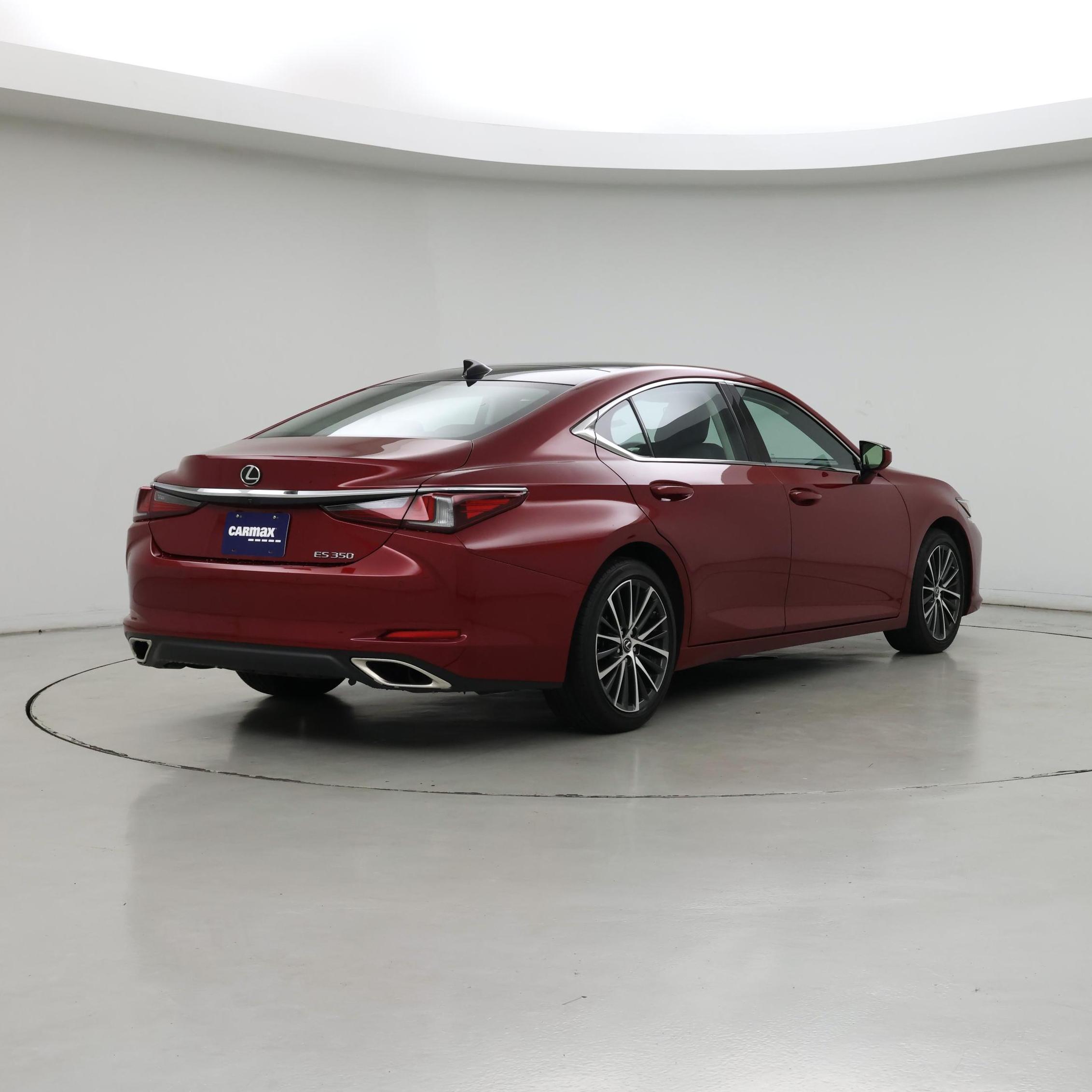 Thumbnail: 2022 Lexus ES - 8