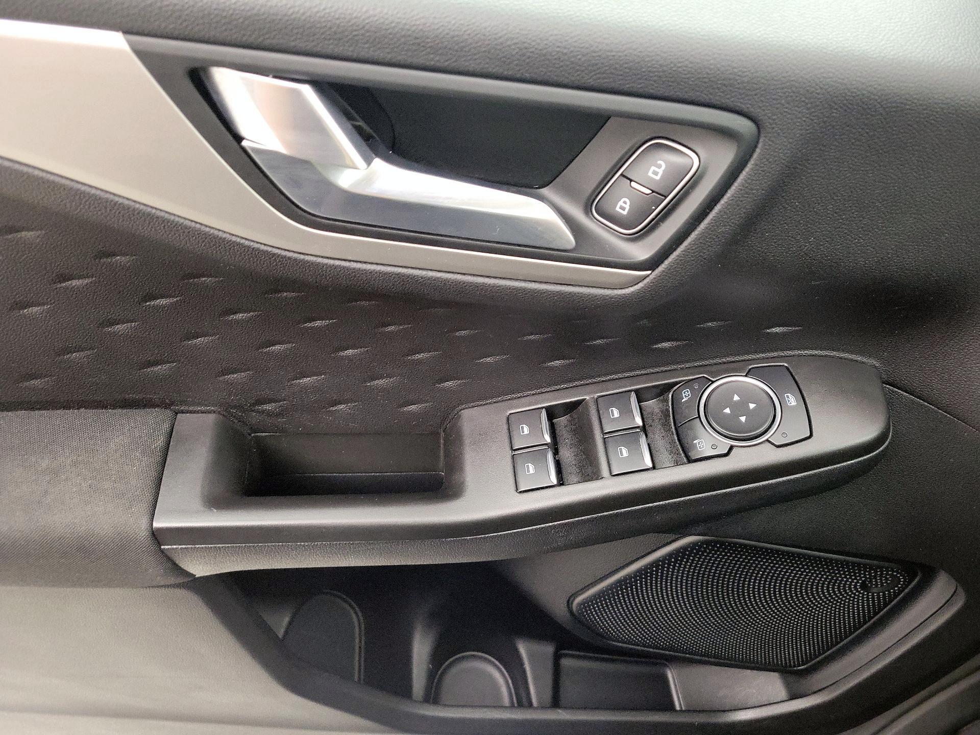 Thumbnail: 2020 Ford Escape - 12