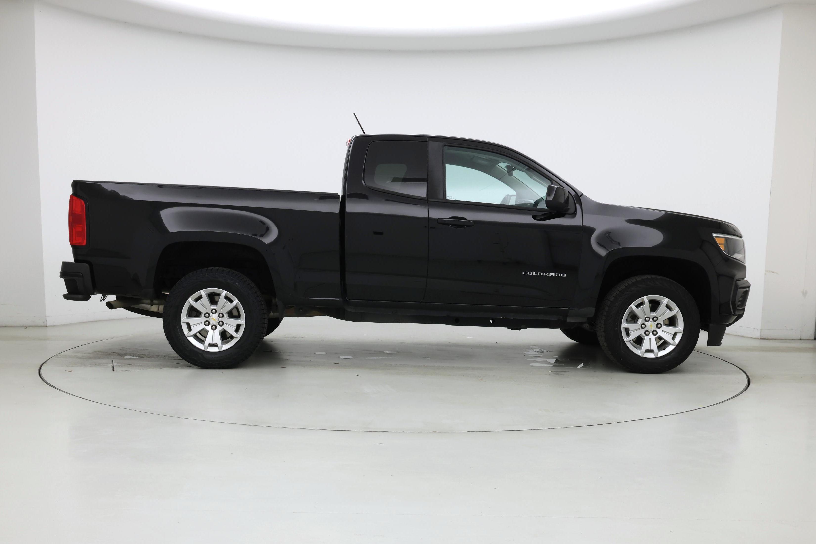 Thumbnail: 2022 Chevrolet Colorado - 7