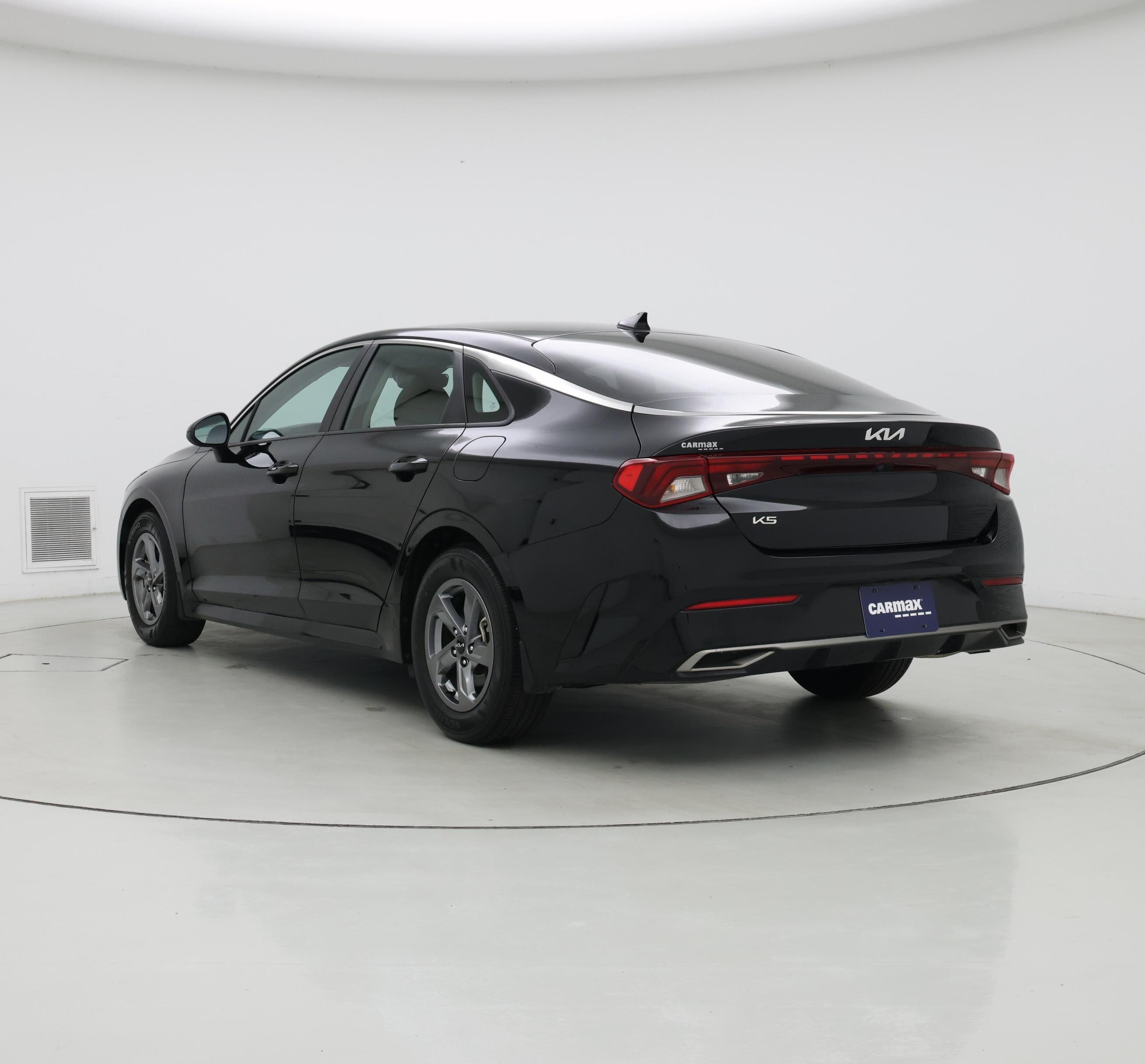 Thumbnail: 2023 Kia K5 - 2