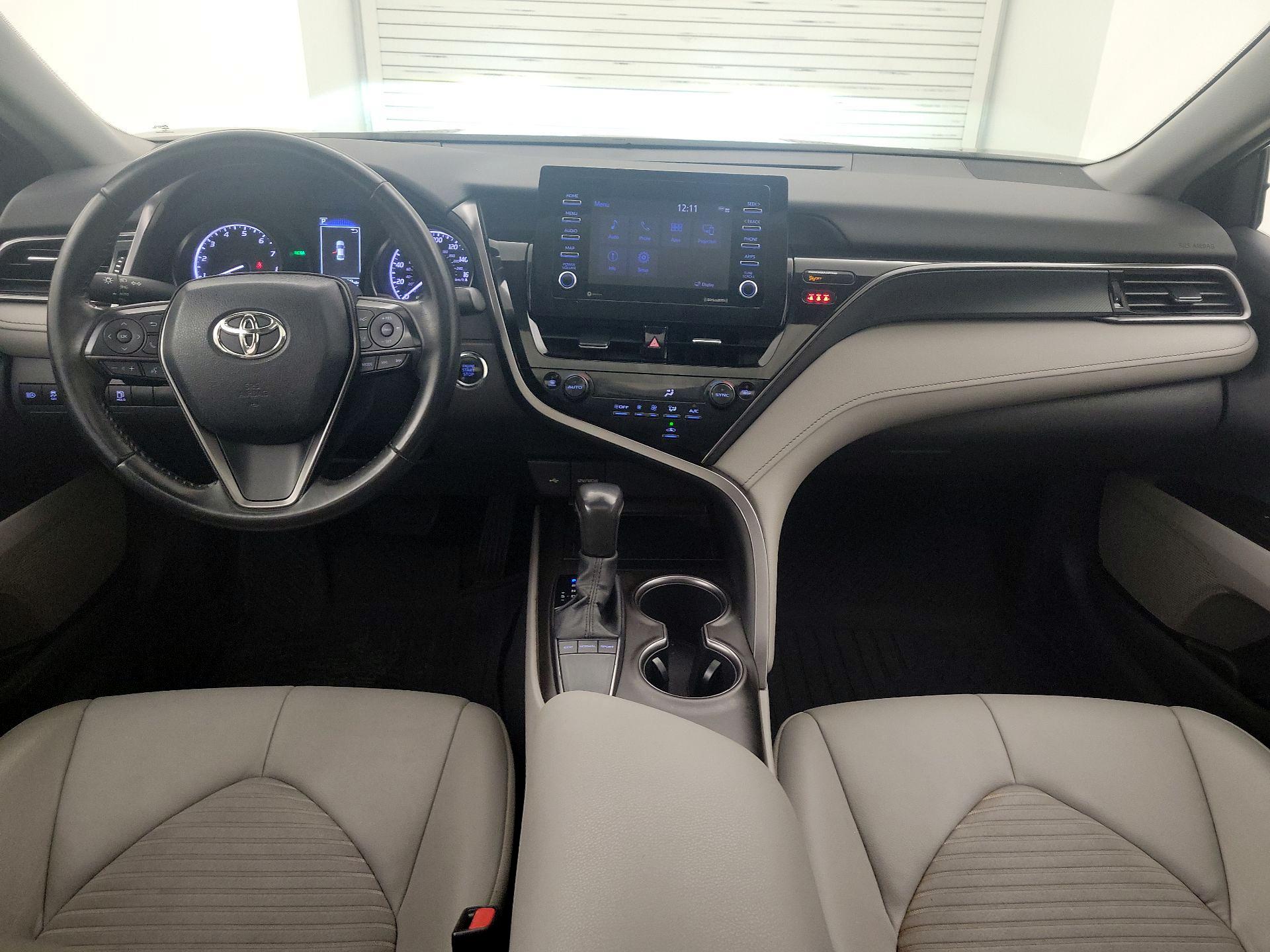 Thumbnail: 2022 Toyota Camry - 9