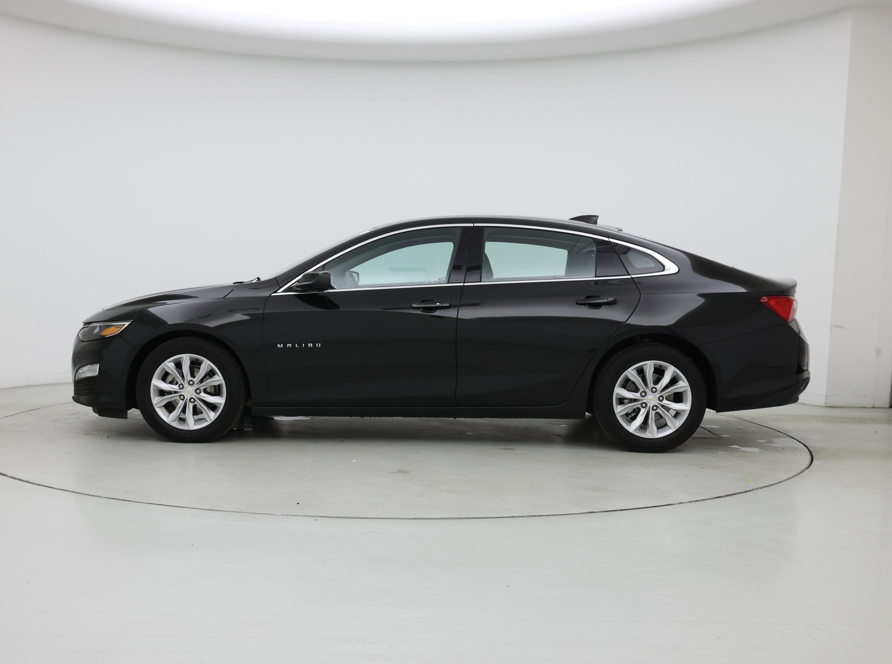 Thumbnail: 2023 Chevrolet Malibu - 3