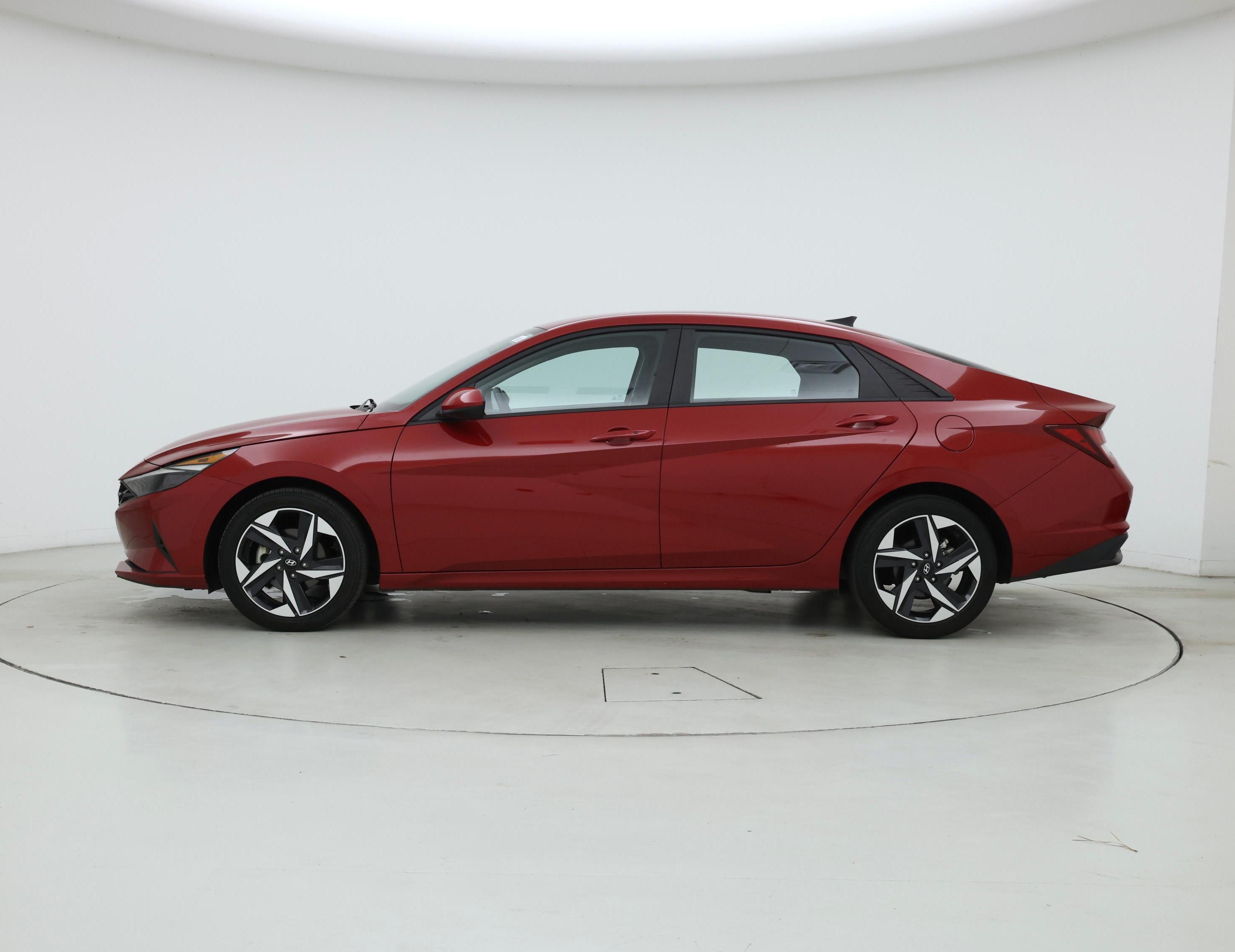 Thumbnail: 2023 Hyundai Elantra - 3