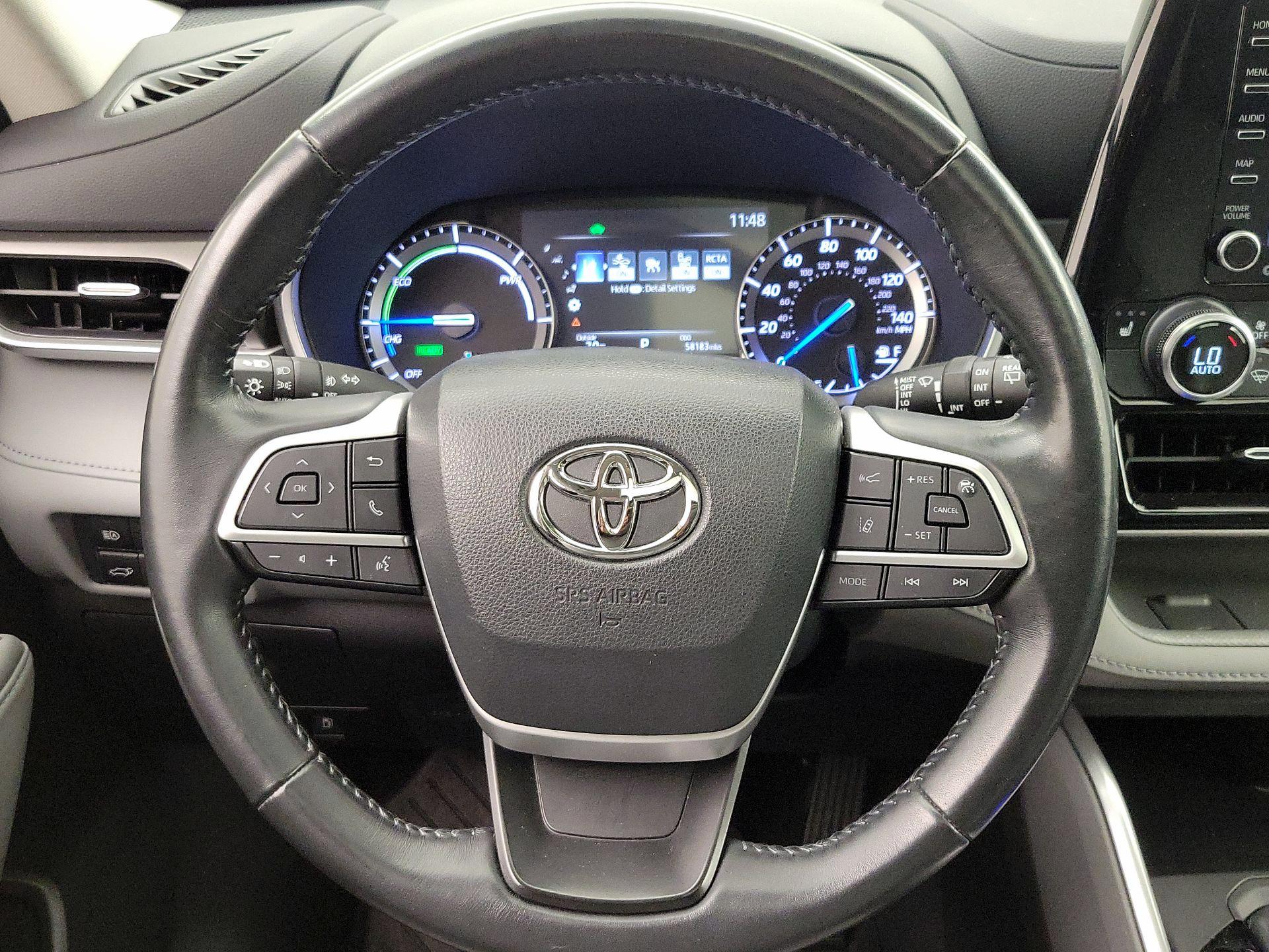 Thumbnail: 2022 Toyota Highlander - 10