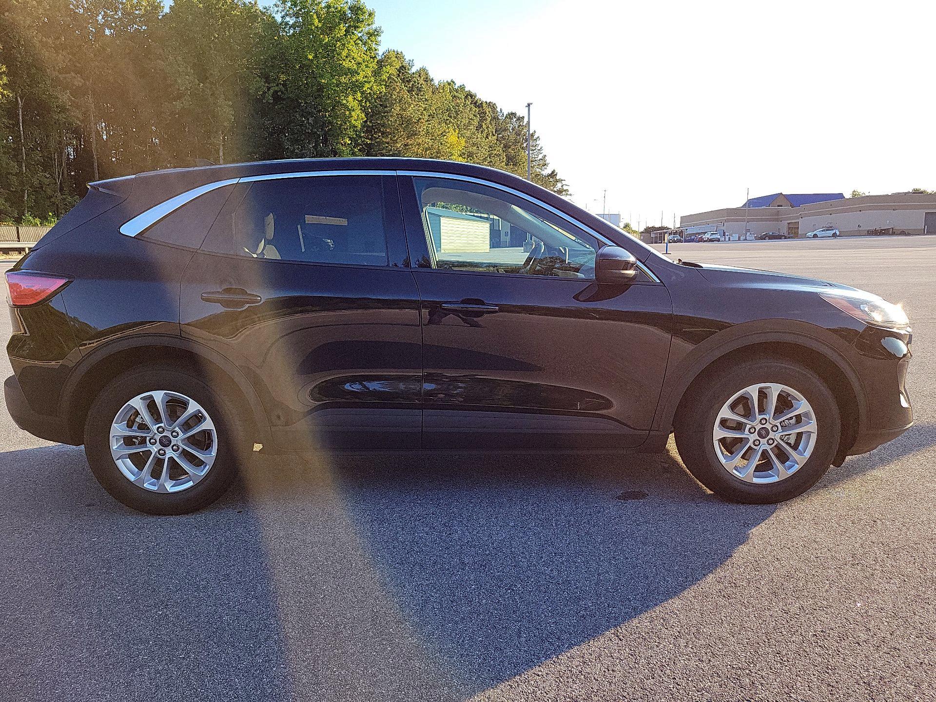 Thumbnail: 2020 Ford Escape - 4