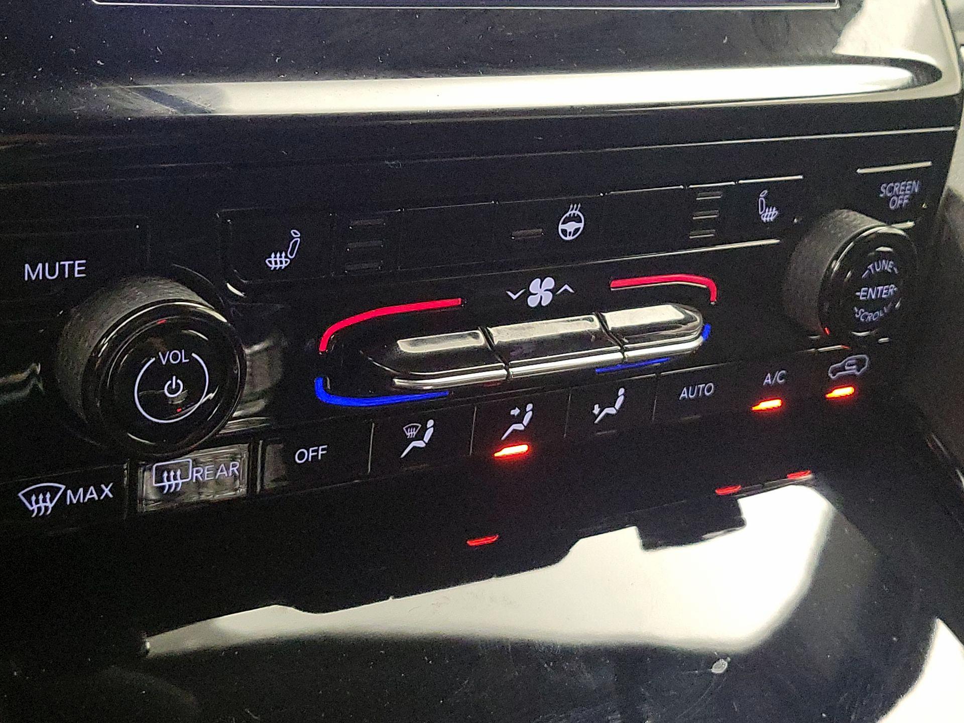 Thumbnail: 2021 Jeep Grand Cherokee L - 16