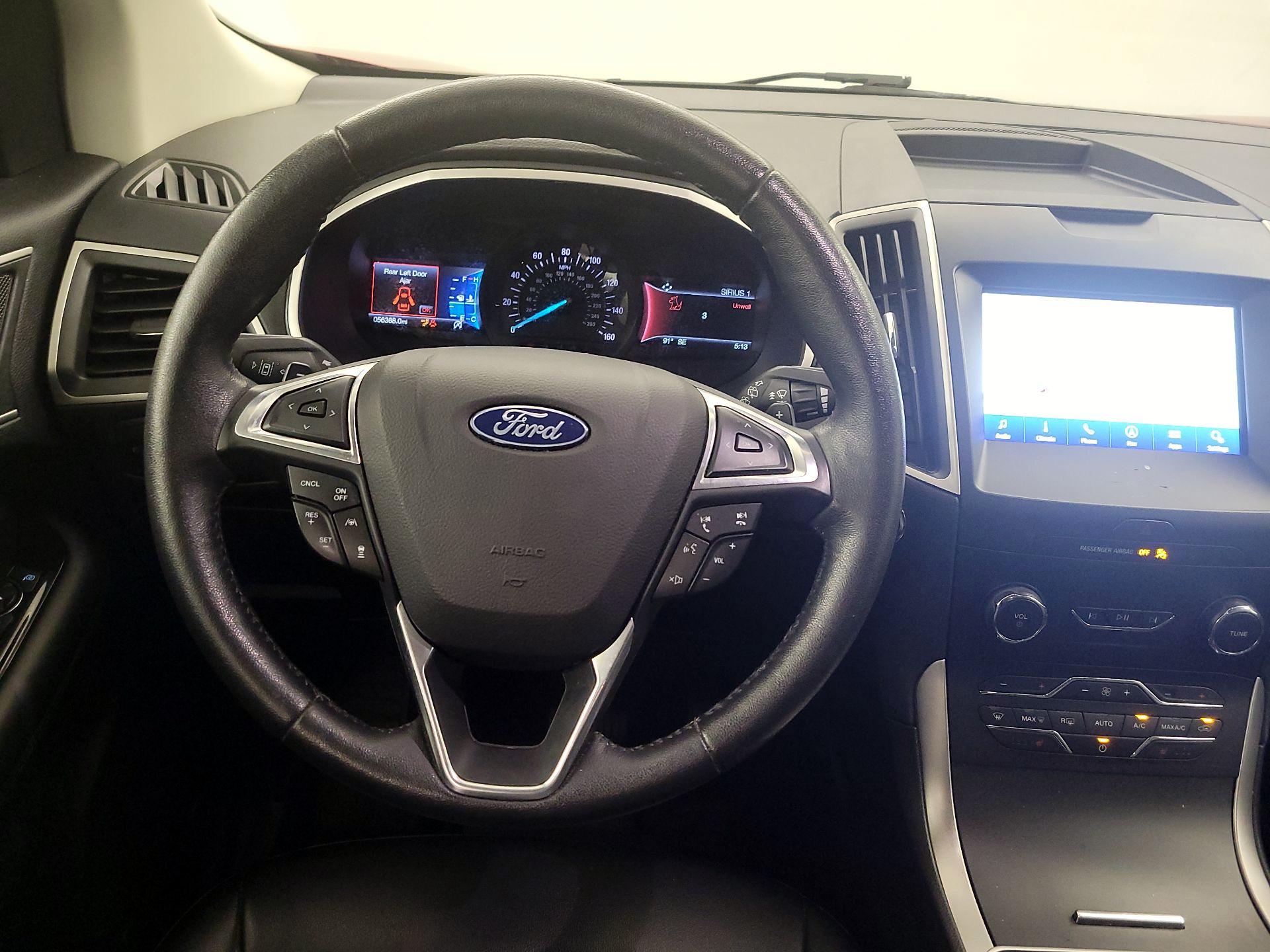 Thumbnail: 2020 Ford Edge - 10