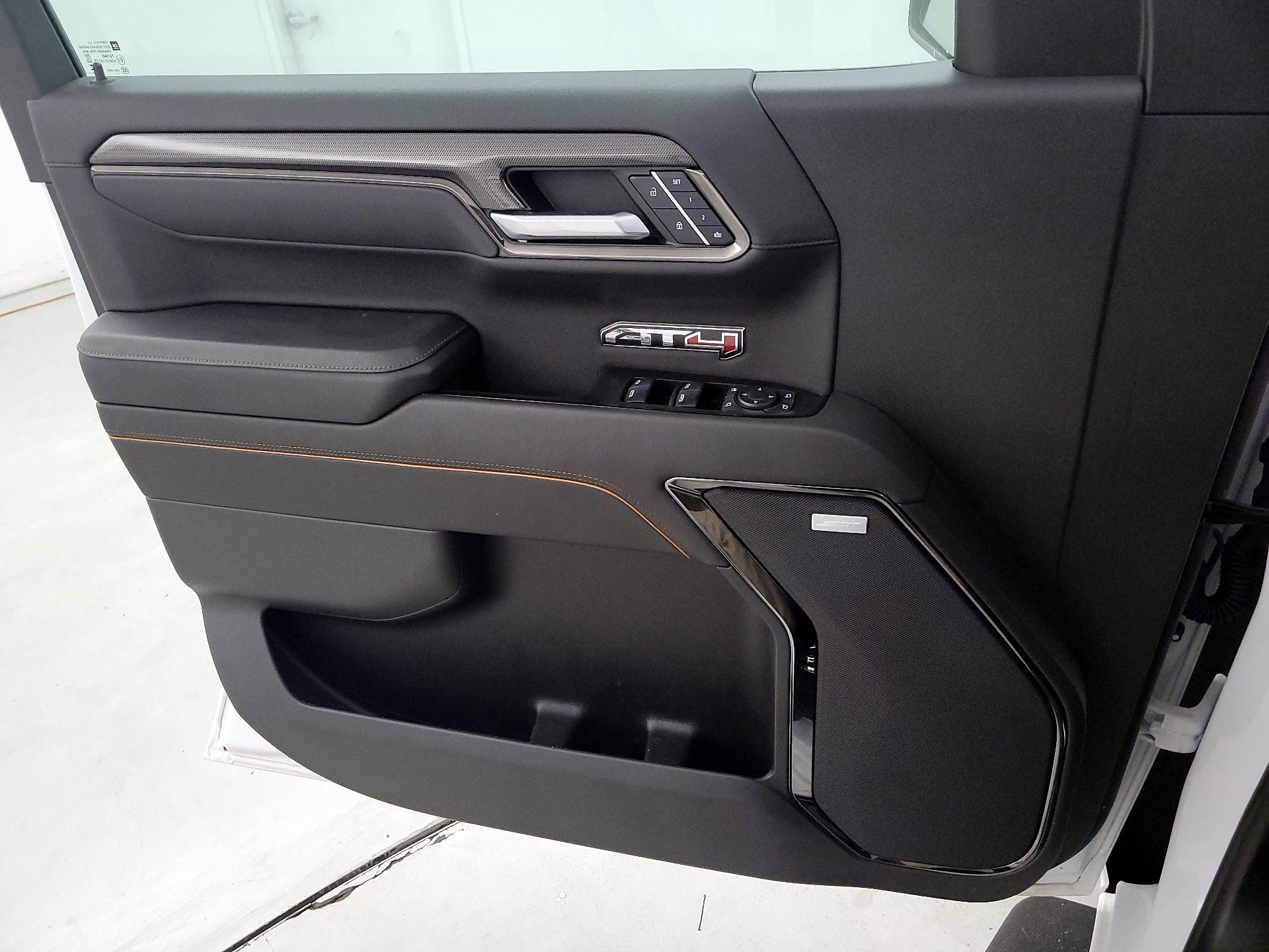 Thumbnail: 2024 GMC Sierra 1500 - 12