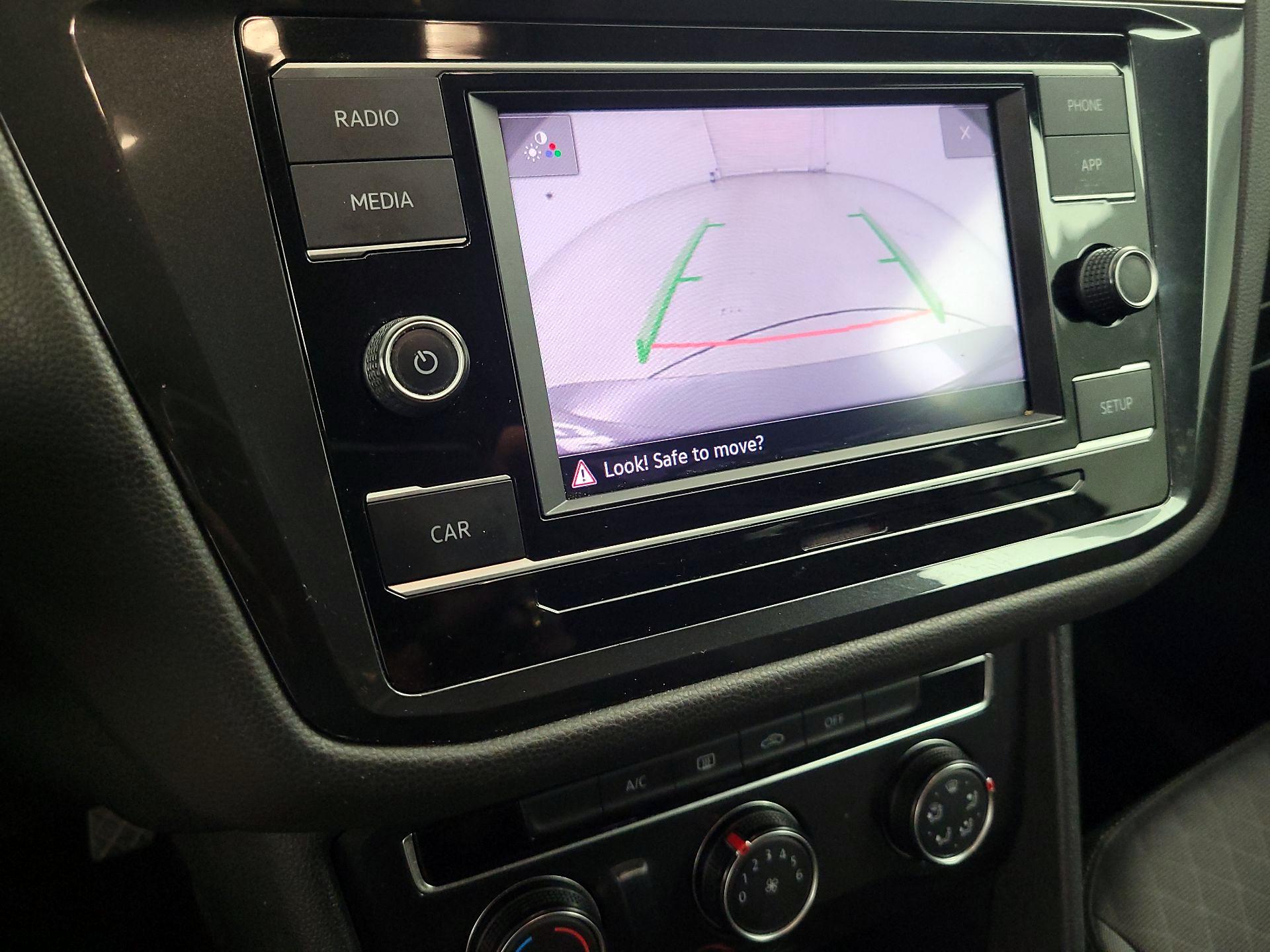Thumbnail: 2019 Volkswagen Tiguan - 14