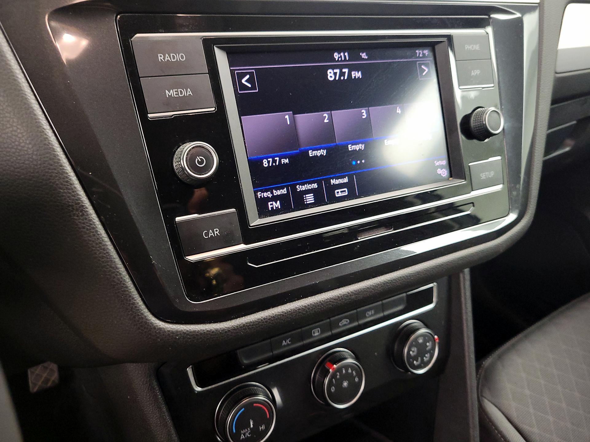 Thumbnail: 2019 Volkswagen Tiguan - 15