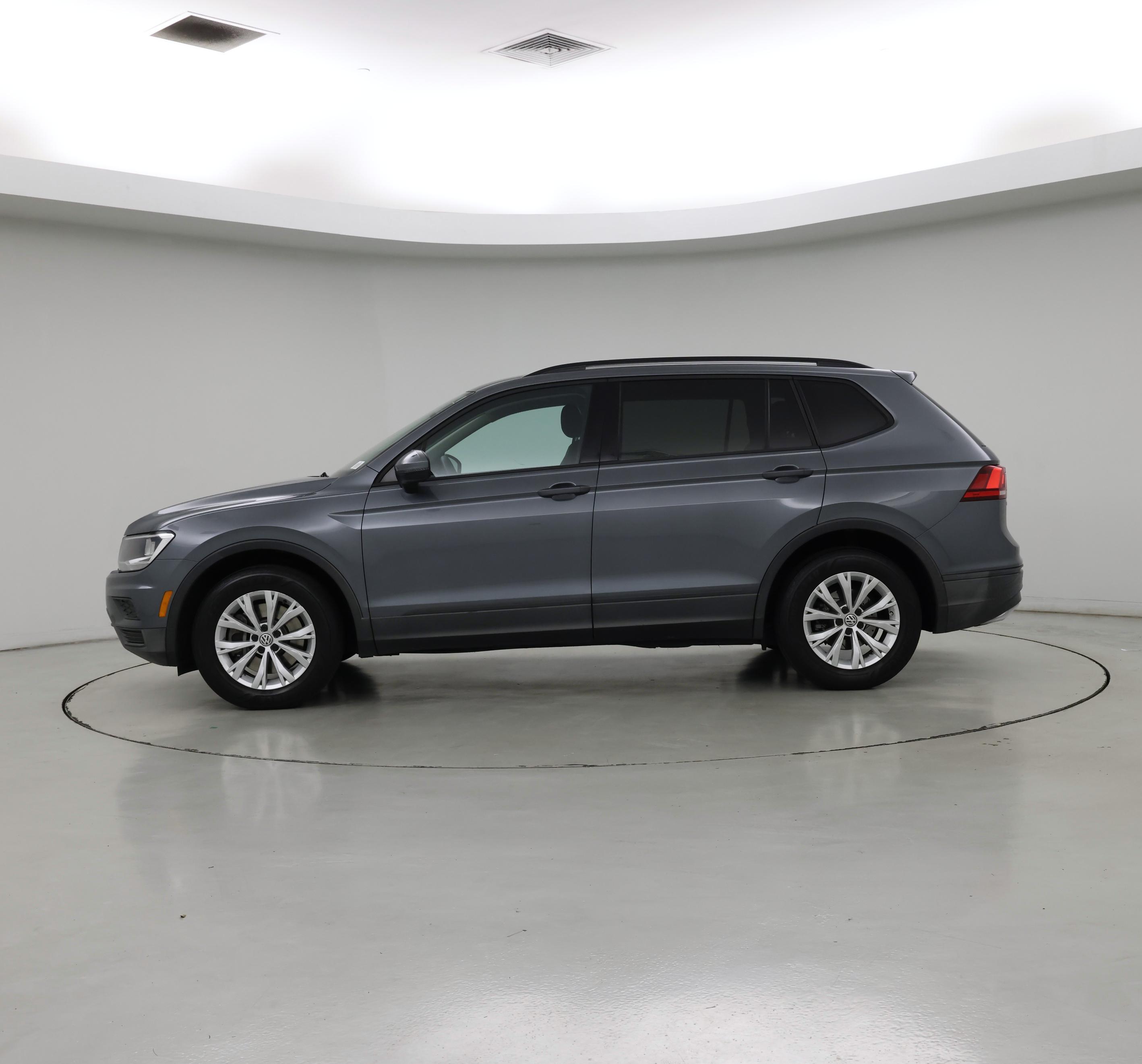 Thumbnail: 2019 Volkswagen Tiguan - 3