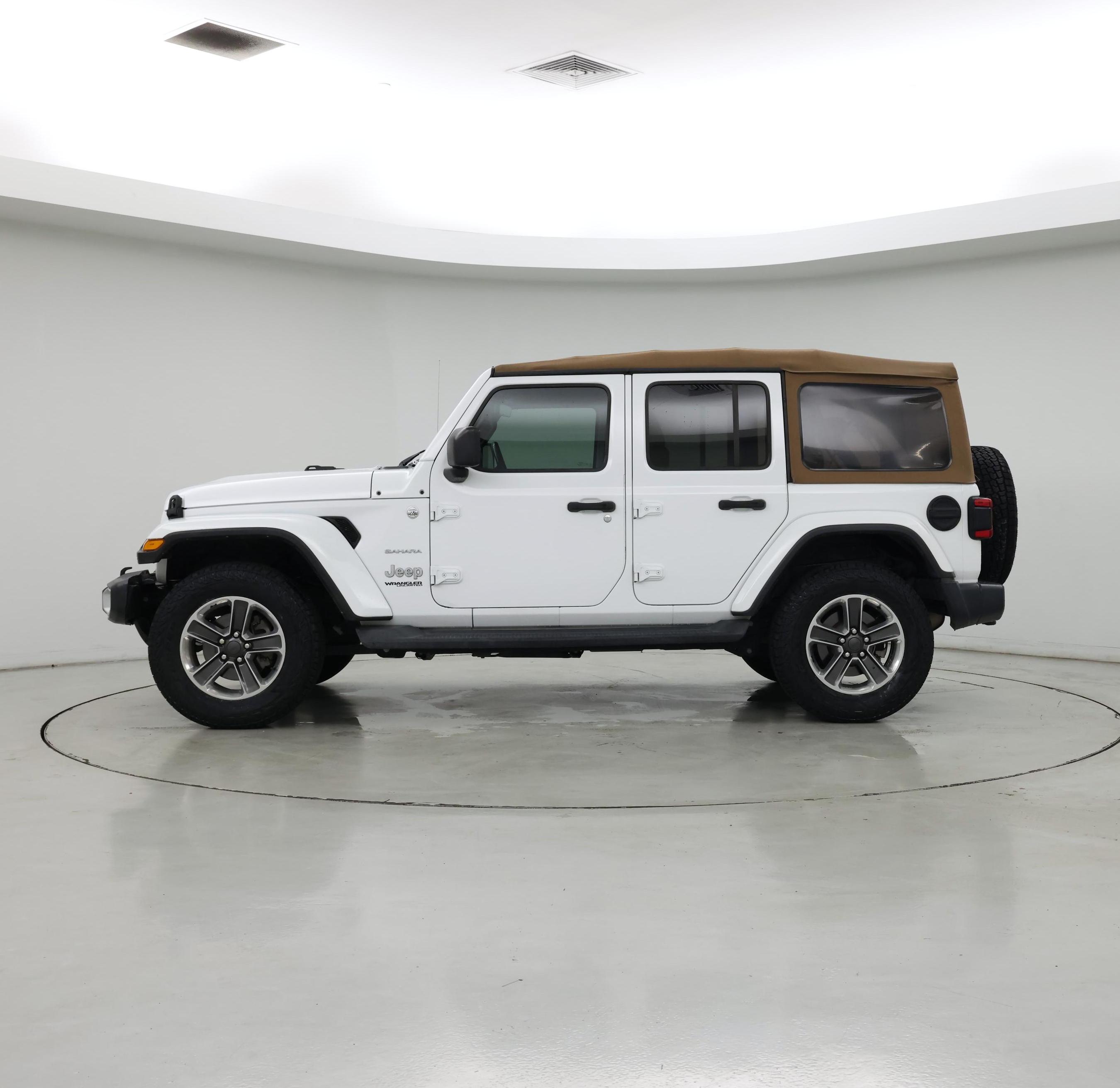 Thumbnail: 2019 Jeep Wrangler - 3