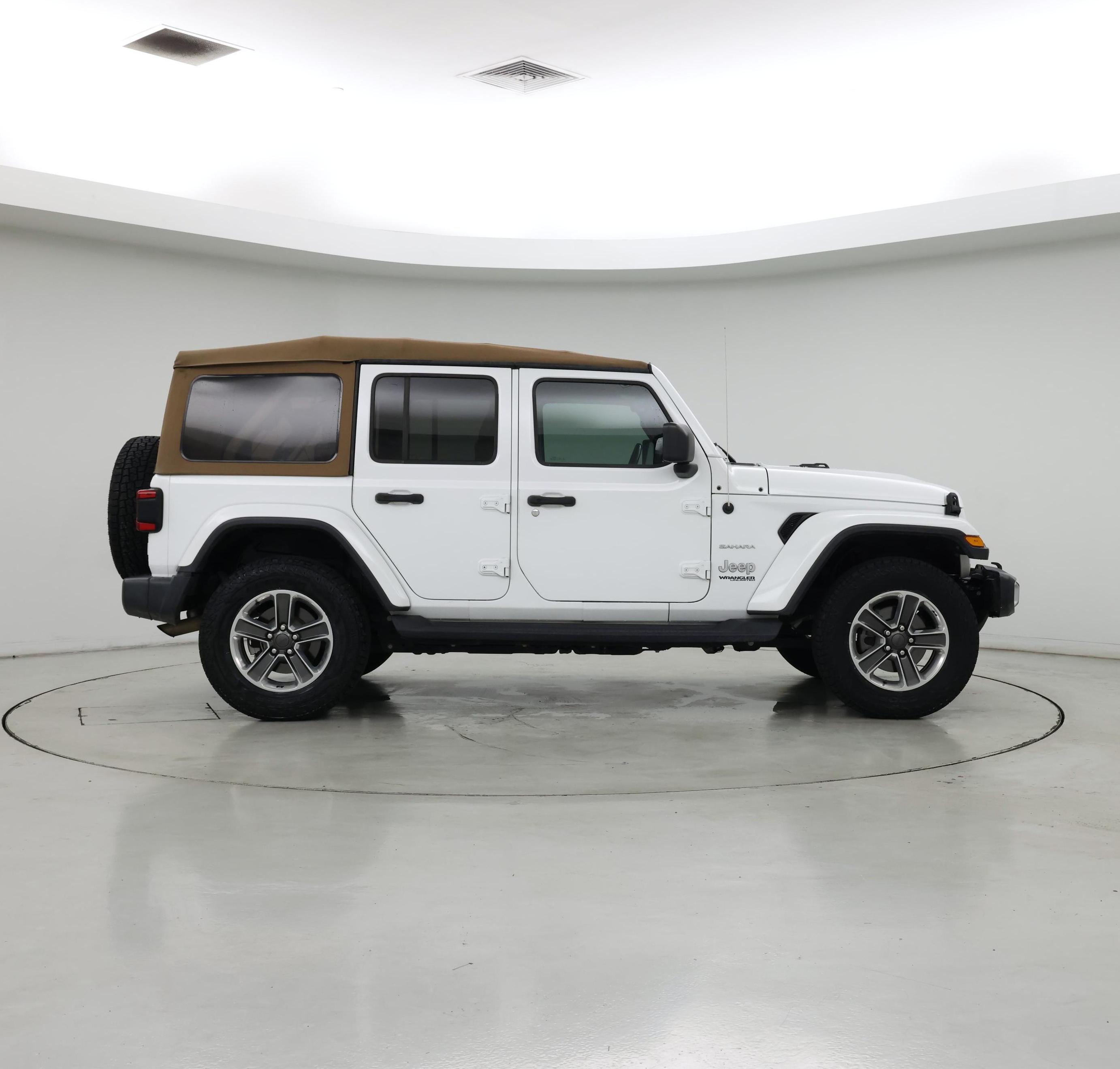 Thumbnail: 2019 Jeep Wrangler - 7