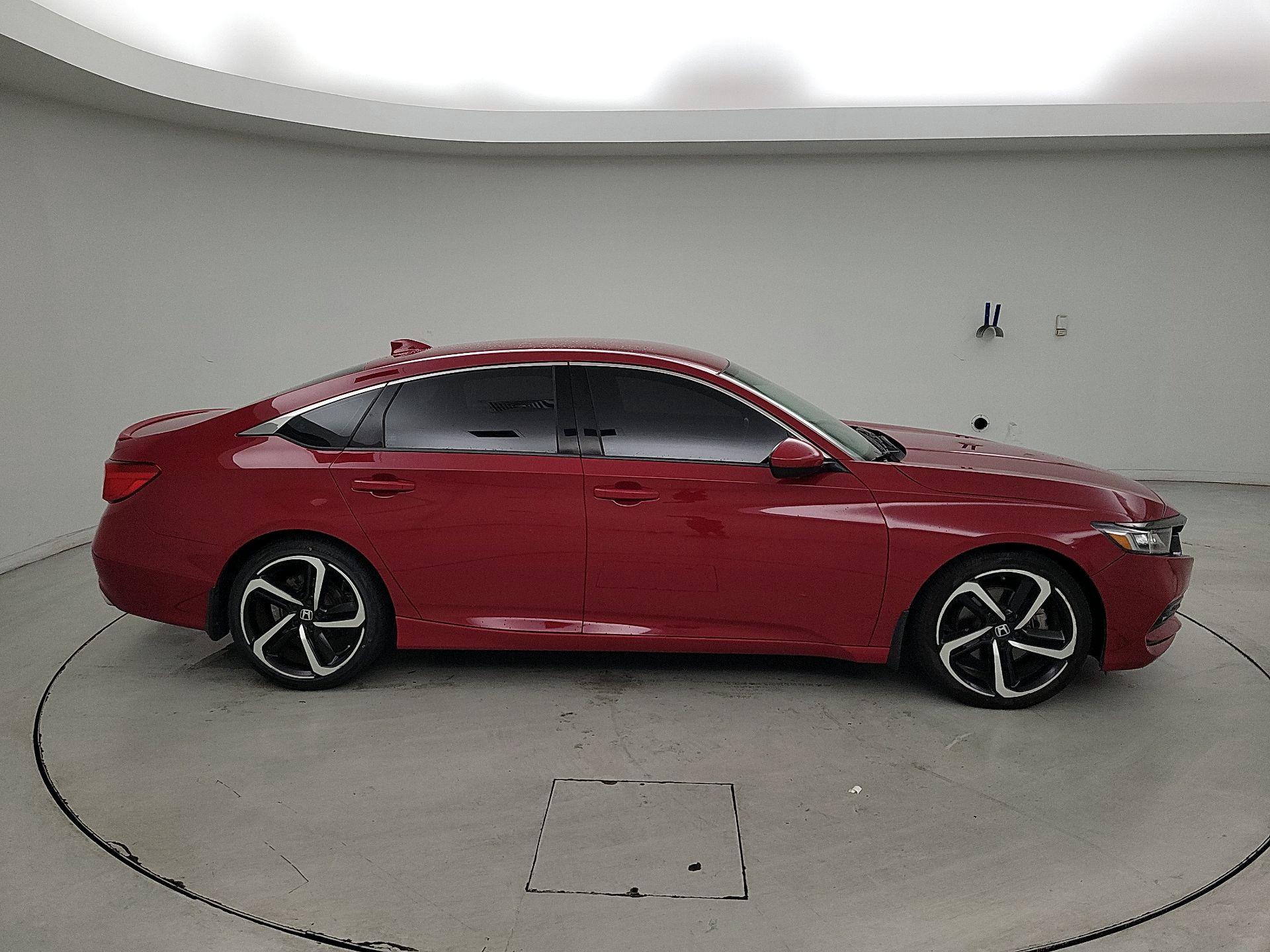 Thumbnail: 2018 Honda Accord - 4