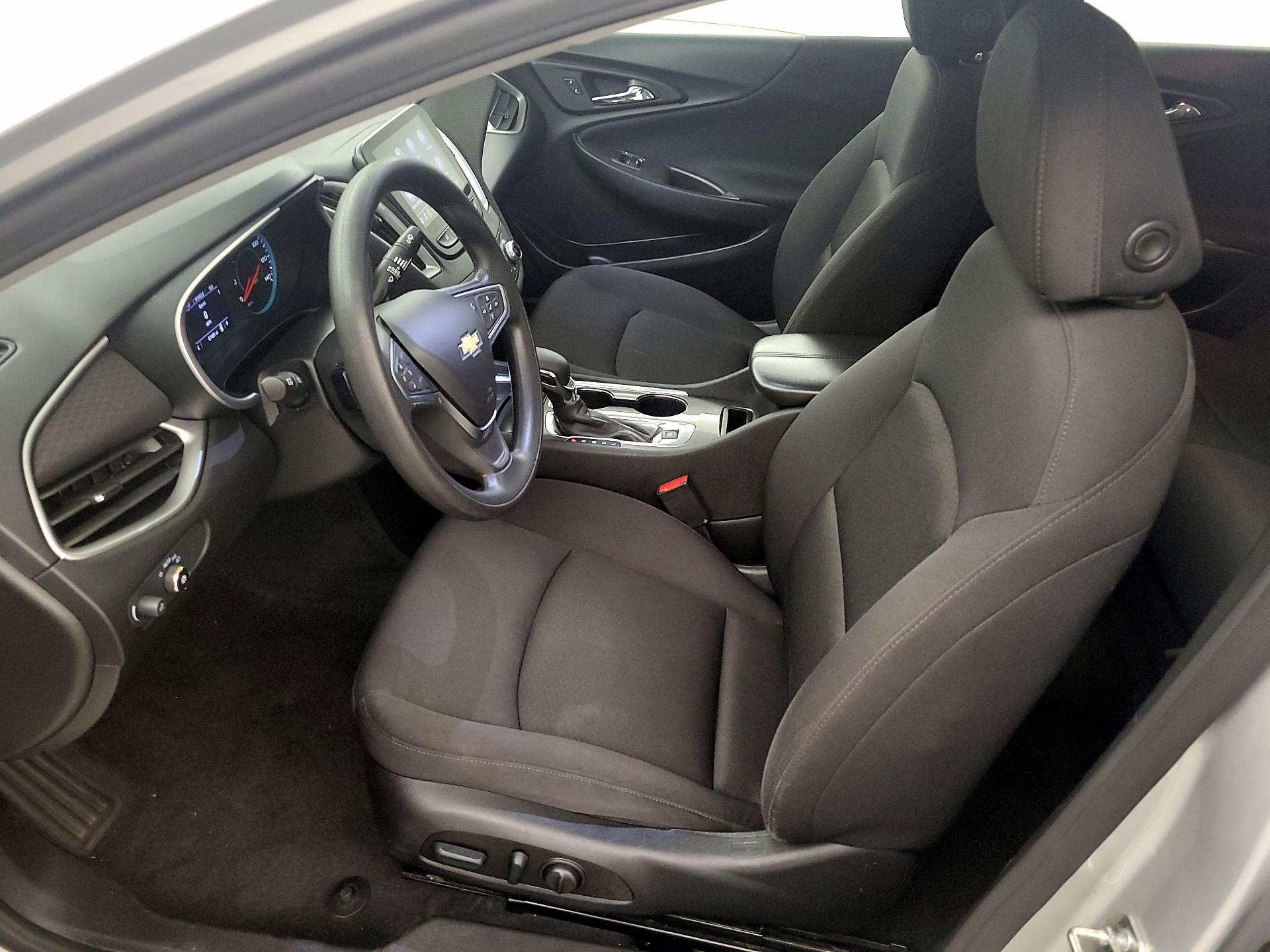 Thumbnail: 2022 Chevrolet Malibu - 9