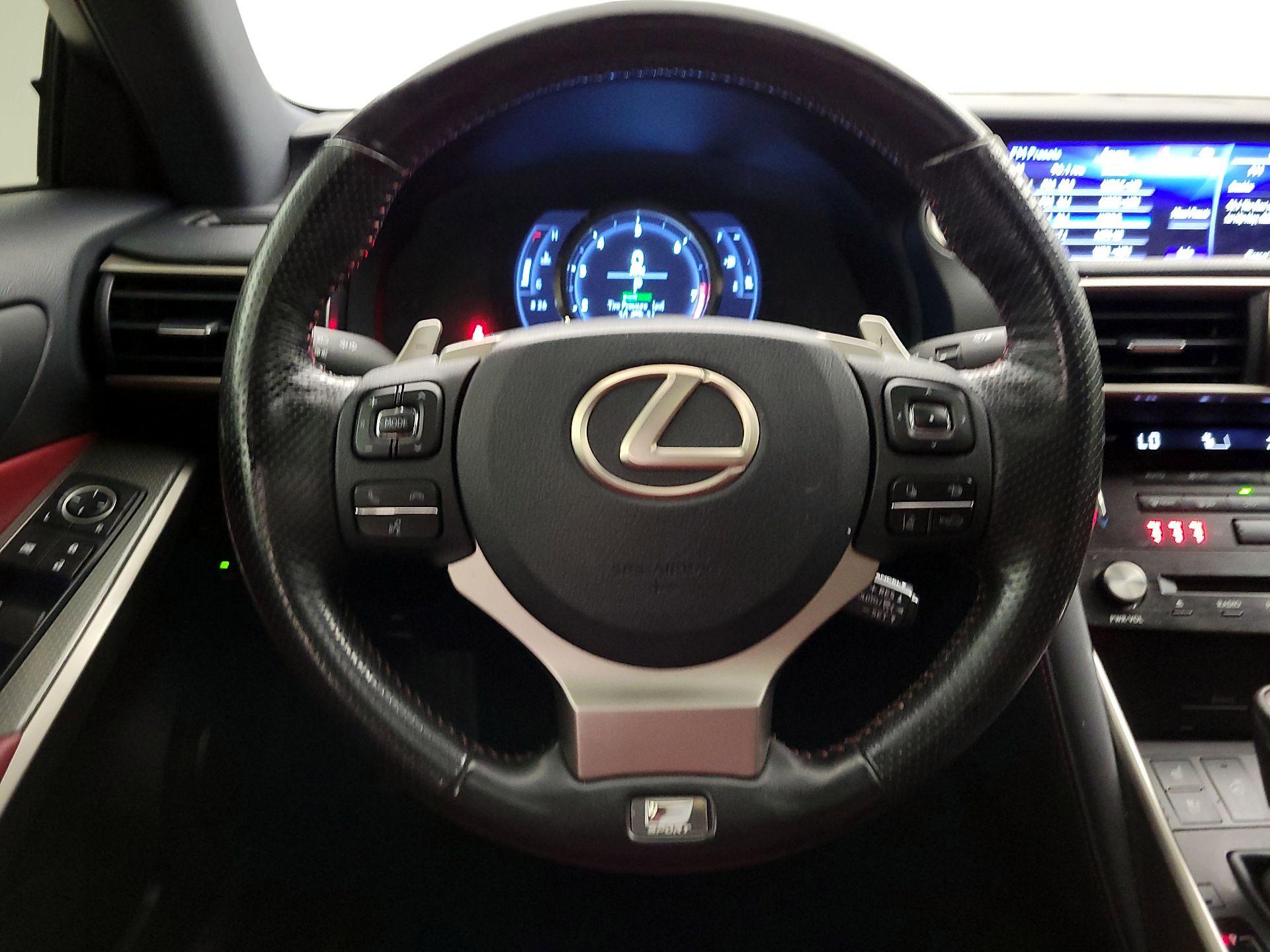 Thumbnail: 2018 Lexus IS - 10