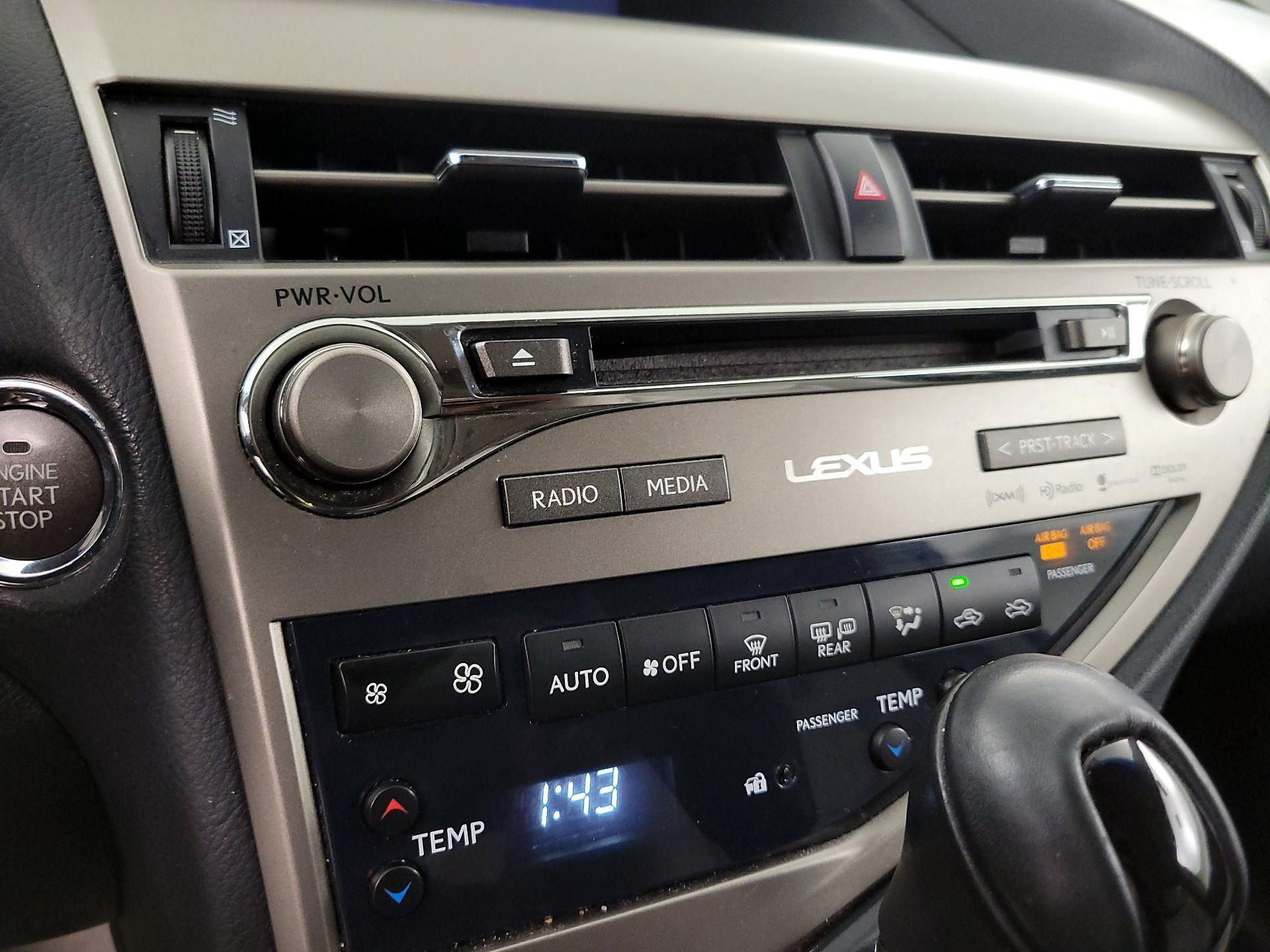 Thumbnail: 2015 Lexus RX - 17