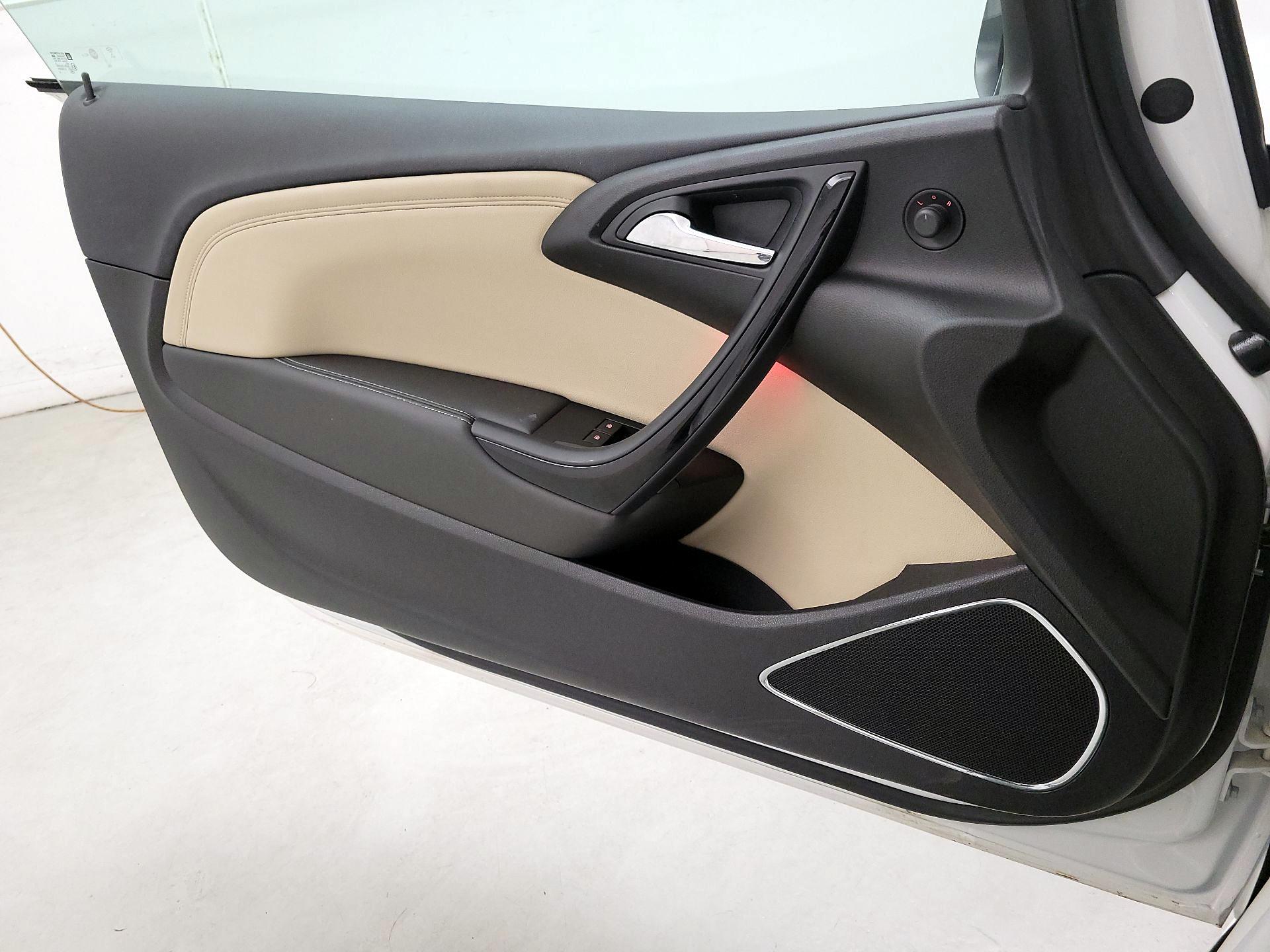 Thumbnail: 2016 Buick Cascada - 10