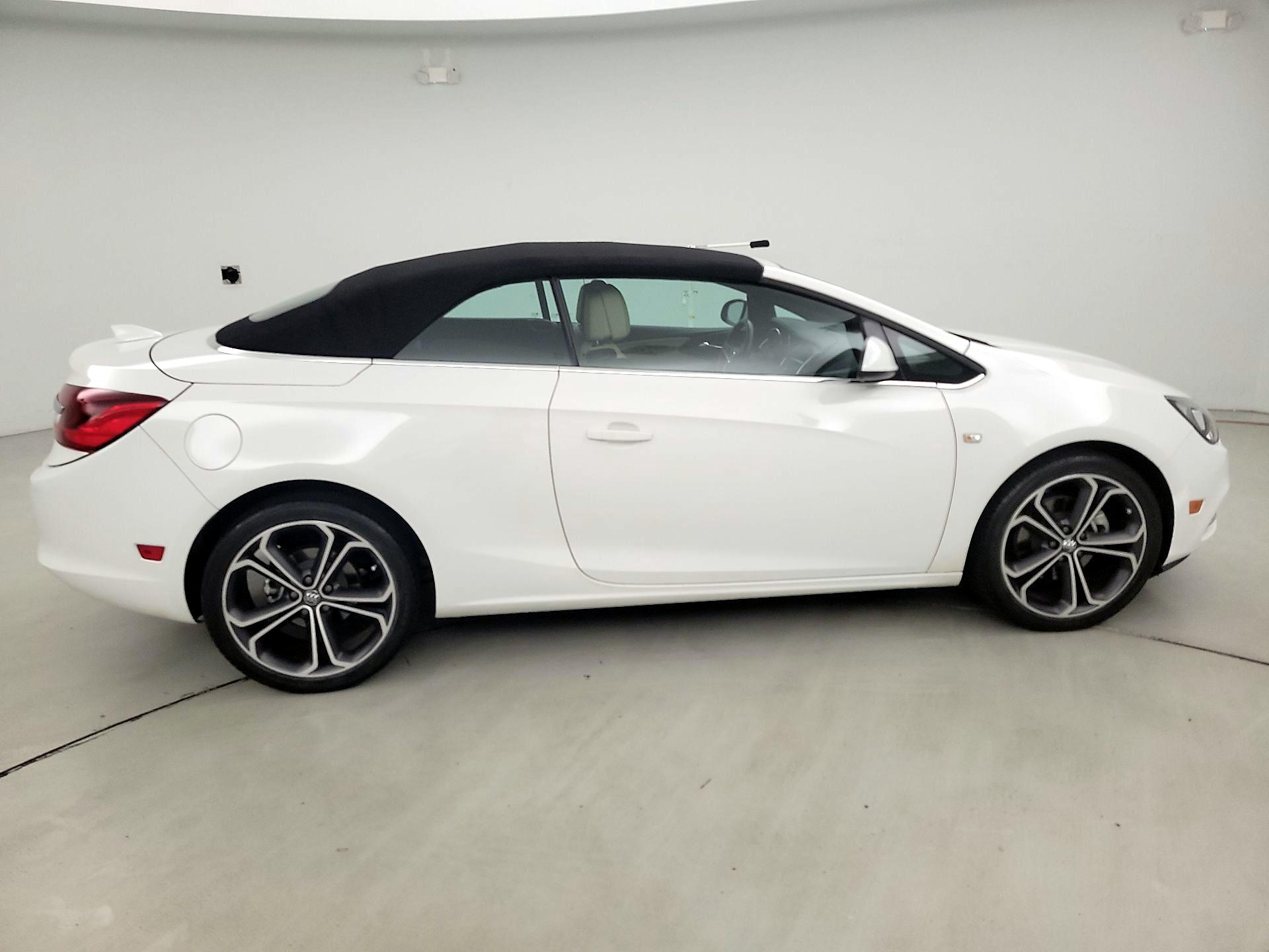 Thumbnail: 2016 Buick Cascada - 4