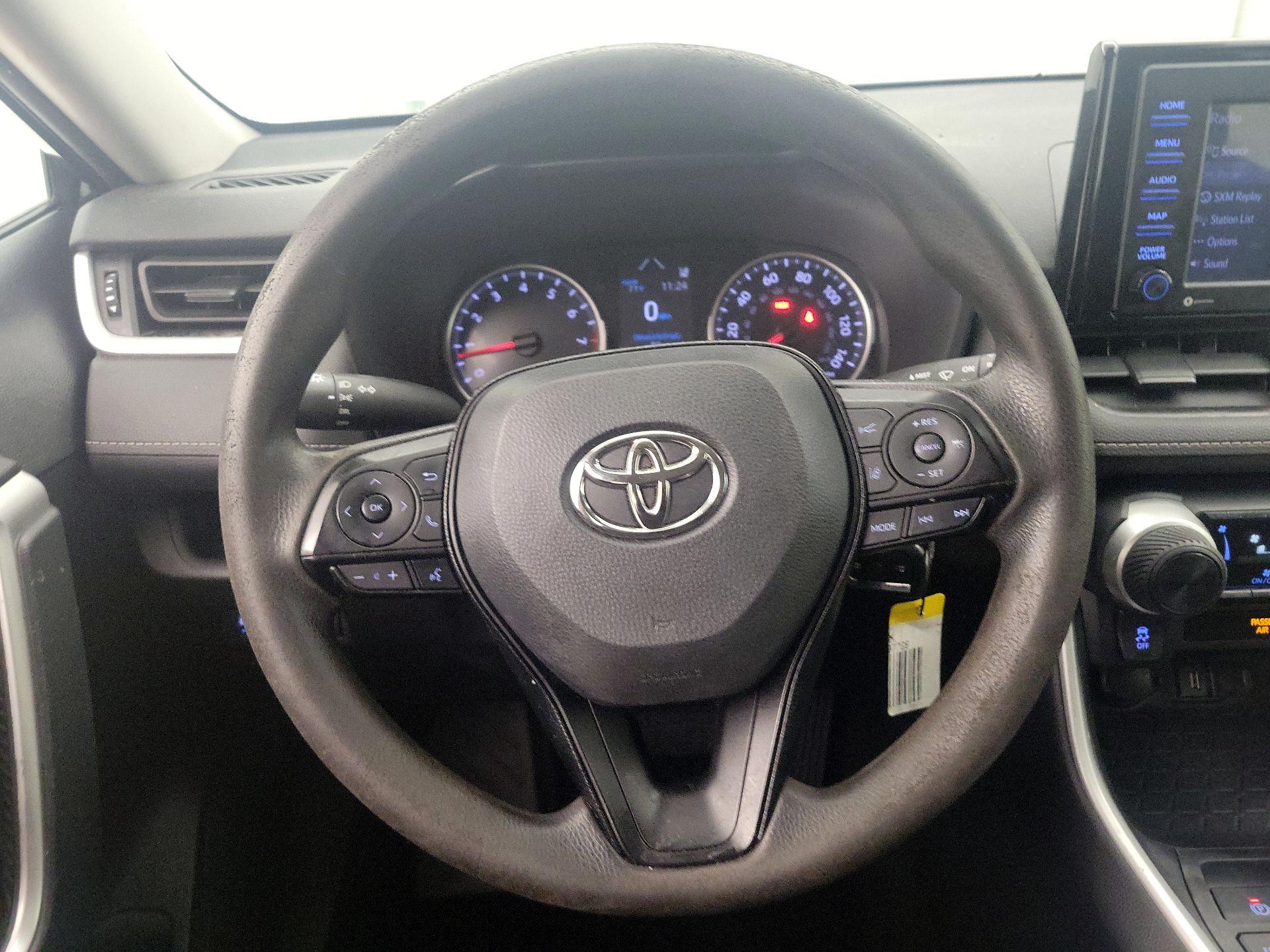 Thumbnail: 2021 Toyota RAV4 - 10