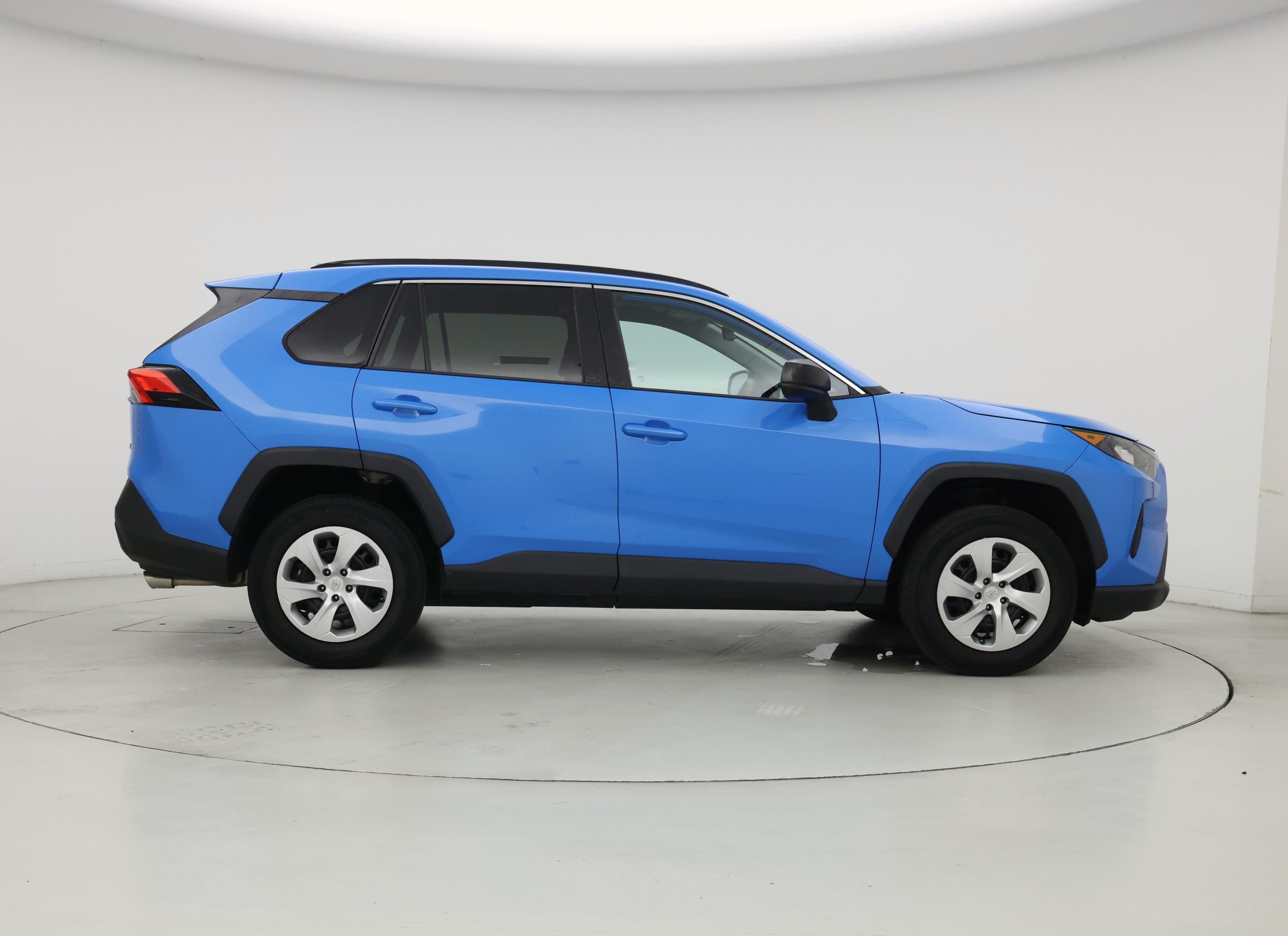 Thumbnail: 2021 Toyota RAV4 - 7