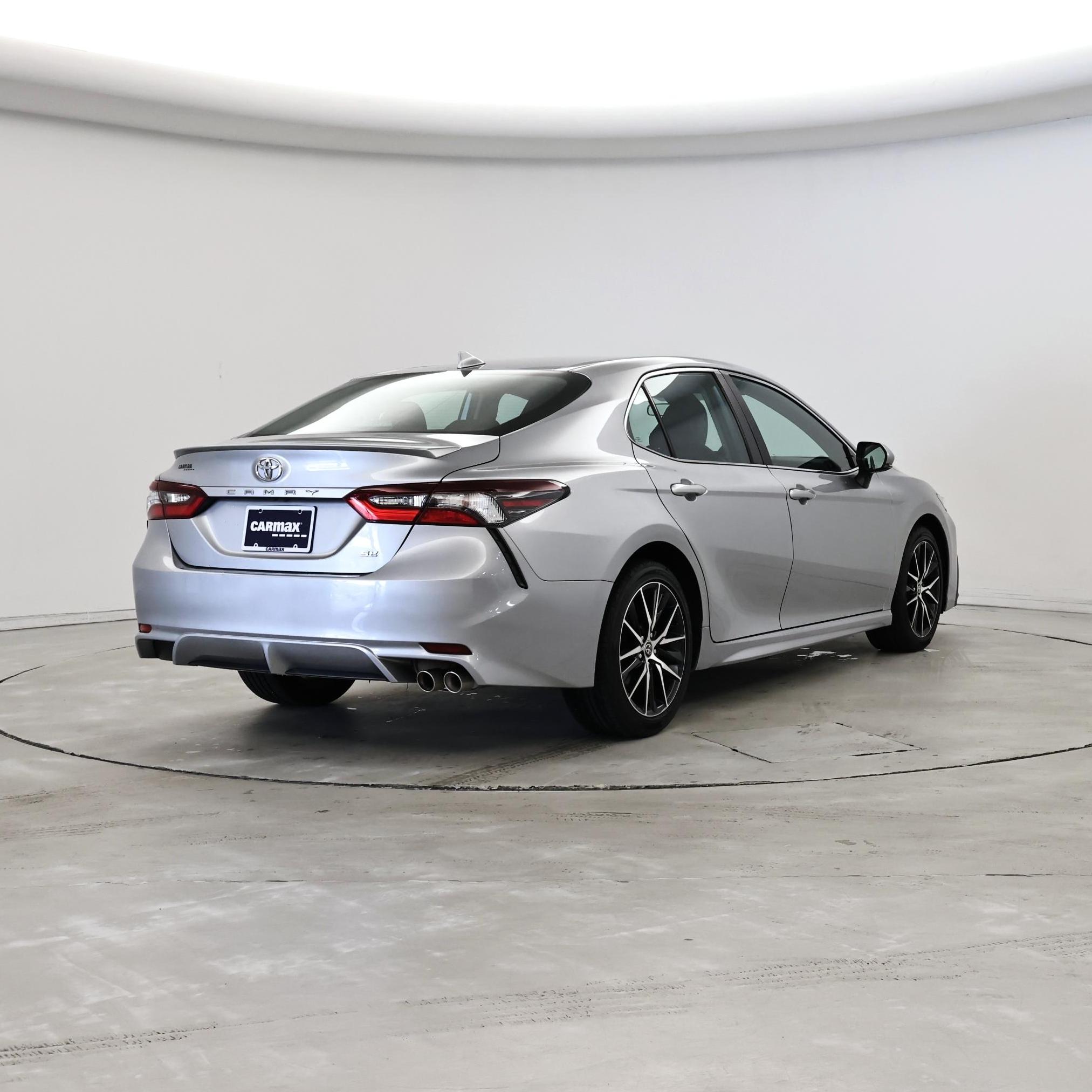 Thumbnail: 2022 Toyota Camry - 8