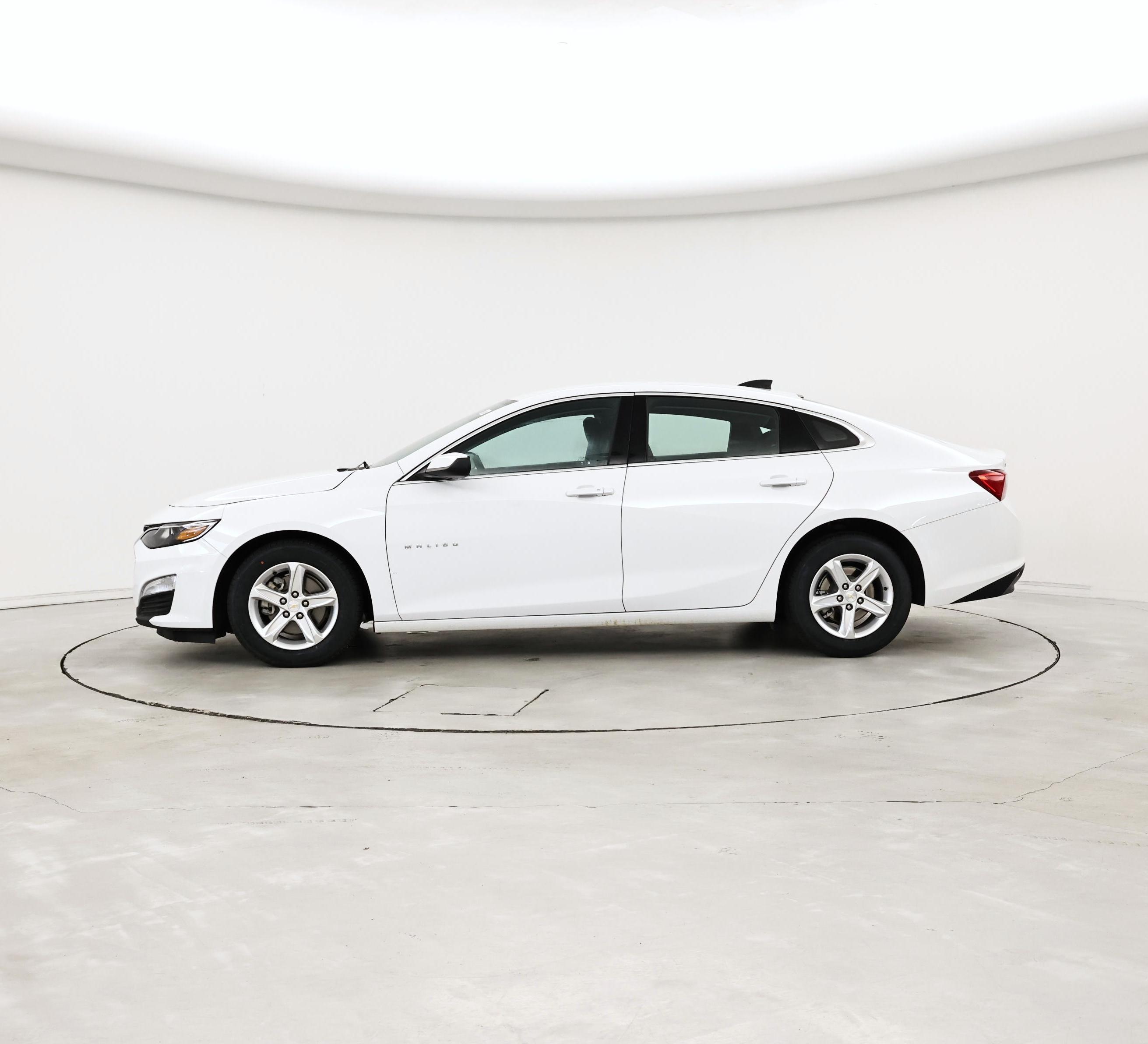 Thumbnail: 2023 Chevrolet Malibu - 3
