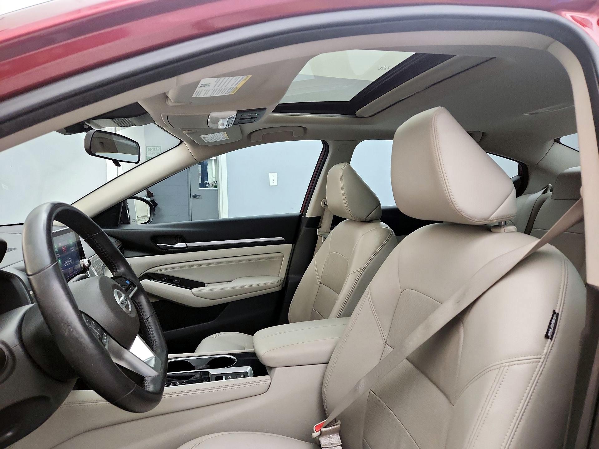 Thumbnail: 2021 Nissan Altima - 20