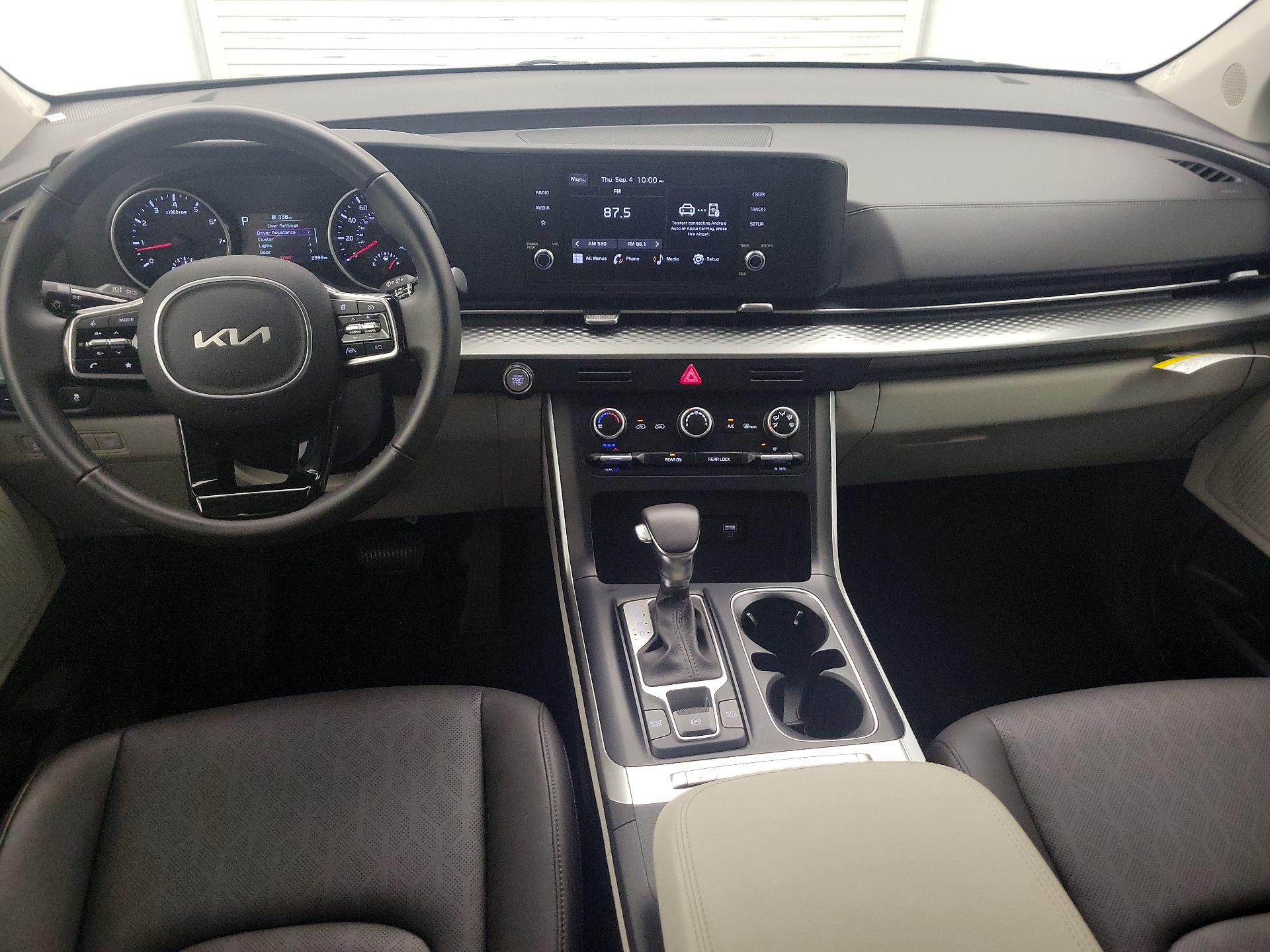 Thumbnail: 2023 Kia Carnival - 9