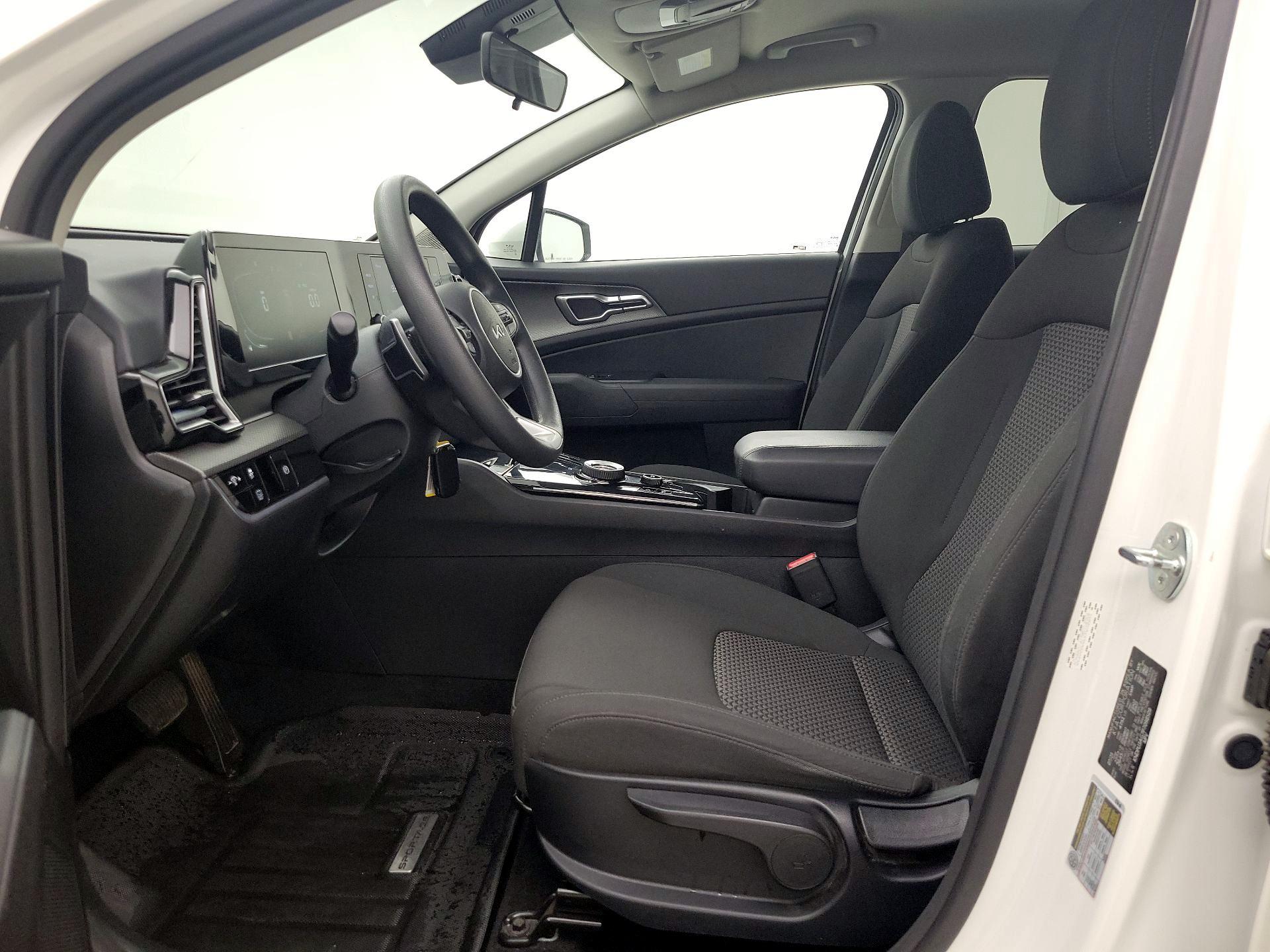 Thumbnail: 2023 Kia Sportage - 11