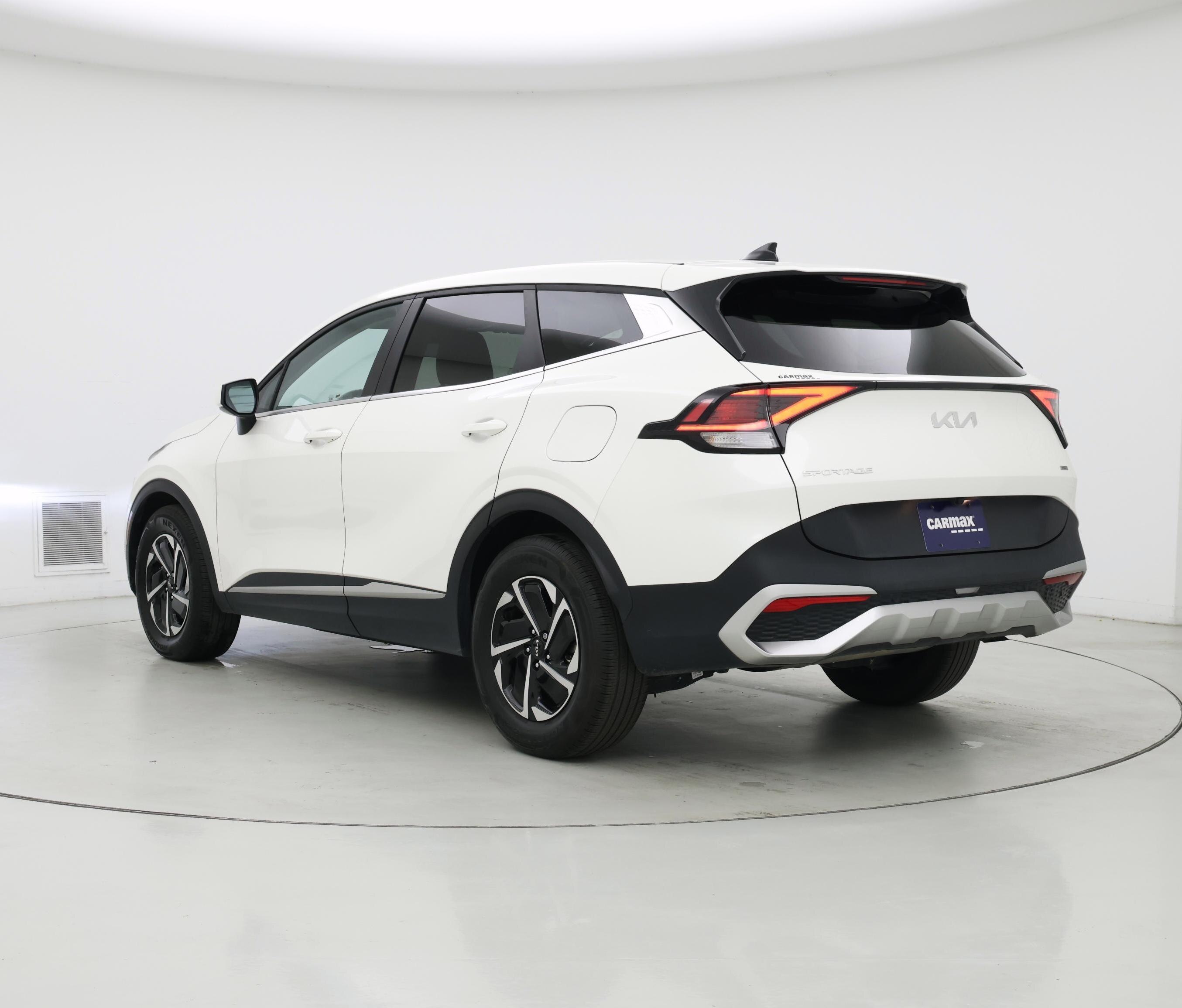 Thumbnail: 2023 Kia Sportage - 2