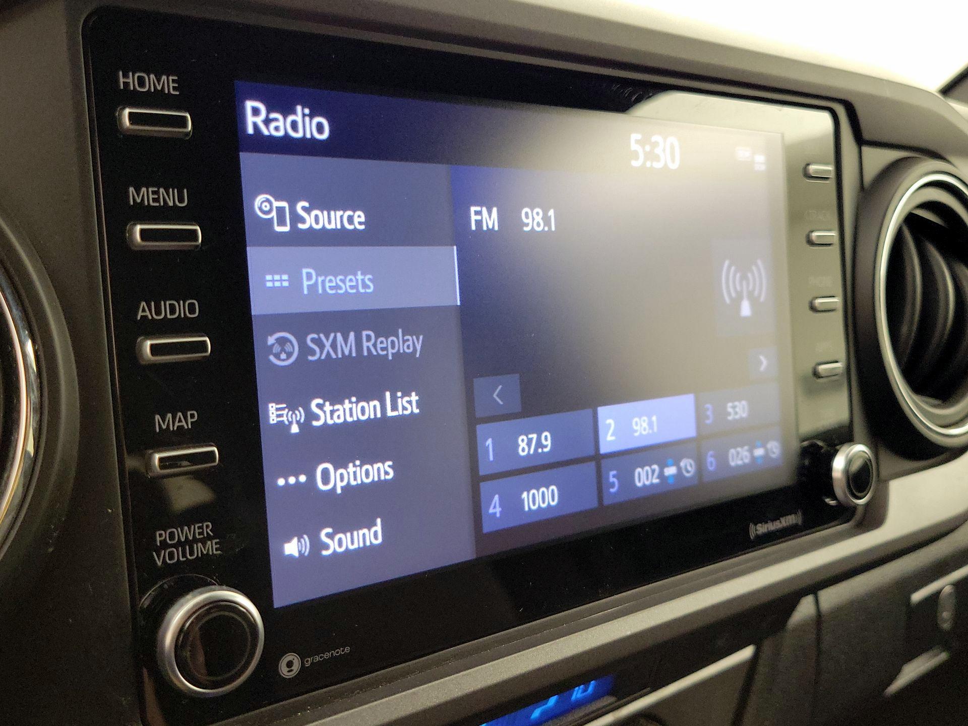 Thumbnail: 2022 Toyota Tacoma - 15