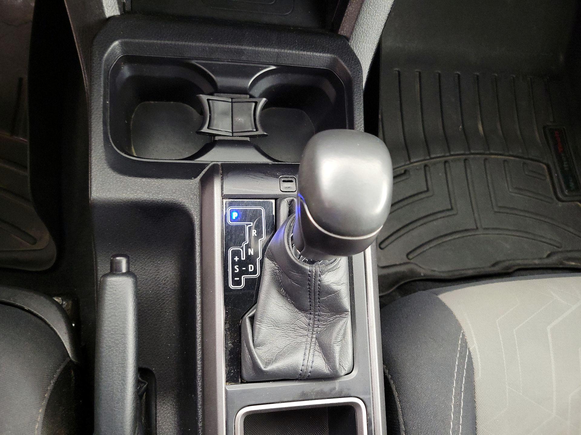 Thumbnail: 2022 Toyota Tacoma - 17