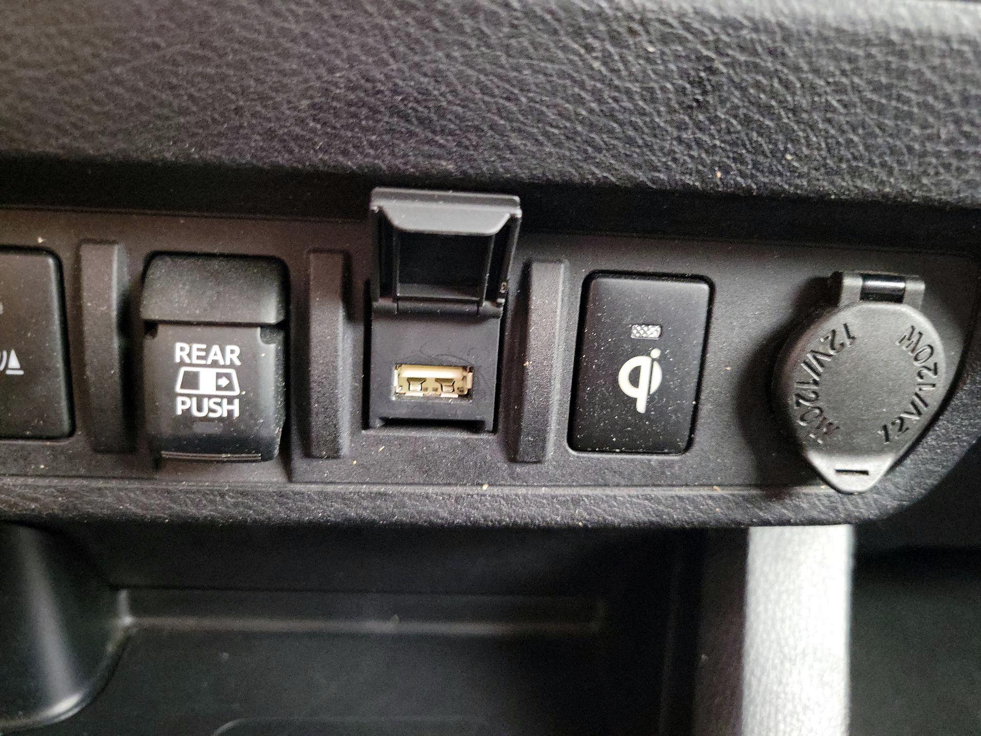 Thumbnail: 2022 Toyota Tacoma - 18