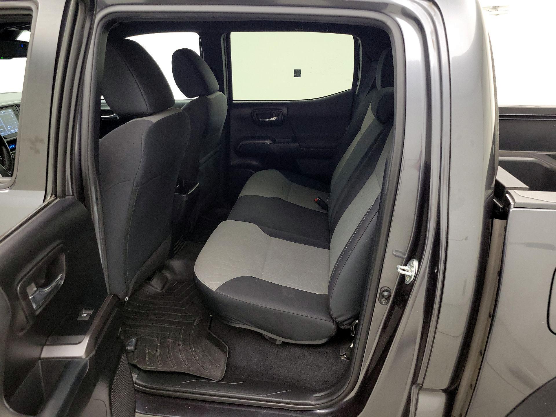 Thumbnail: 2022 Toyota Tacoma - 19