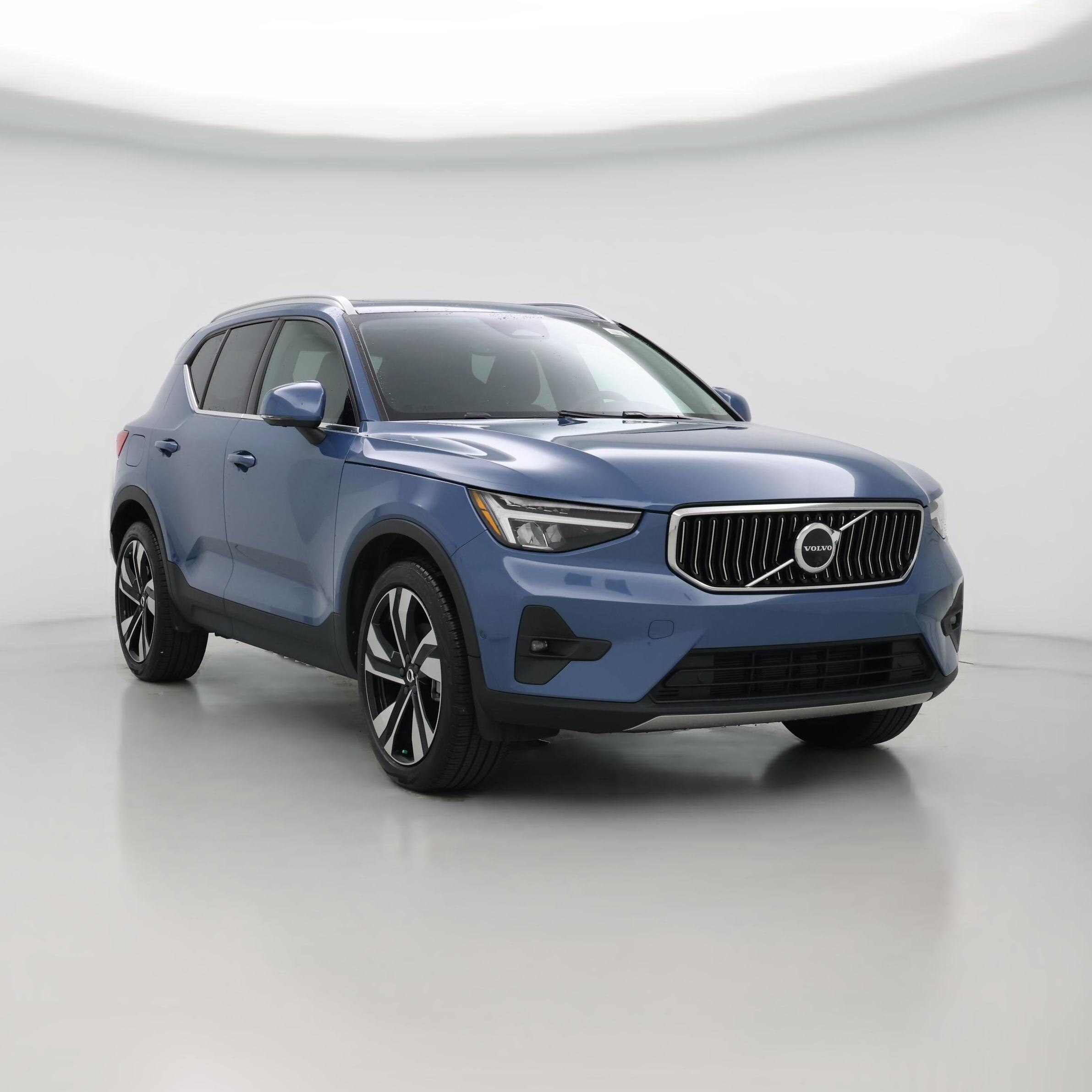 Thumbnail: 2023 Volvo XC40 - 1